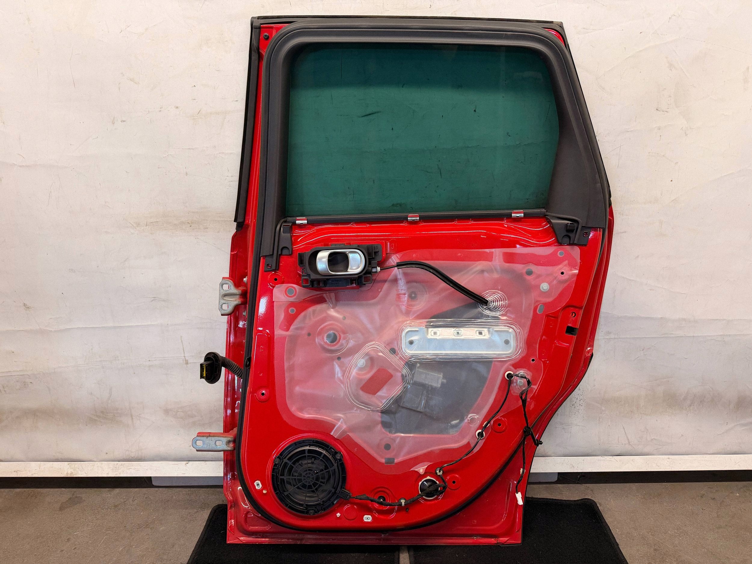 C3 Aircross door right rear part right rear. KVD complete