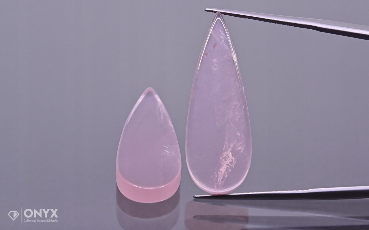 Křemen růžový mělký Para slza 31x11 mm