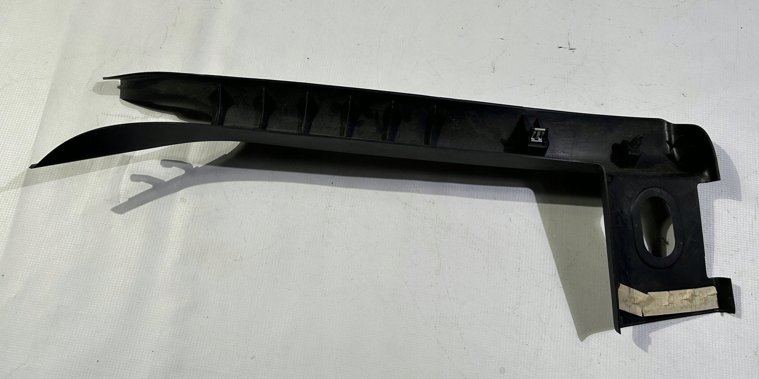 cover side slupka A right Ford Mustang cabrio 2010-2014r
