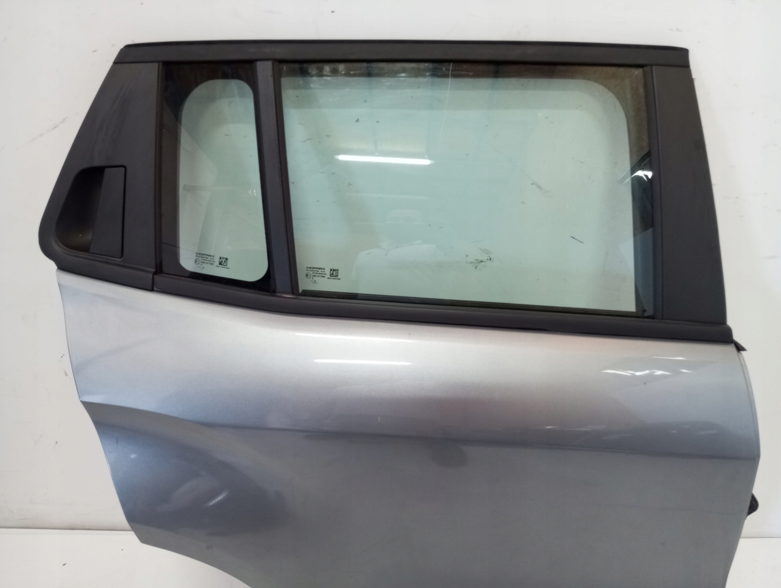 door right rear. JEEP AVENGER 23R