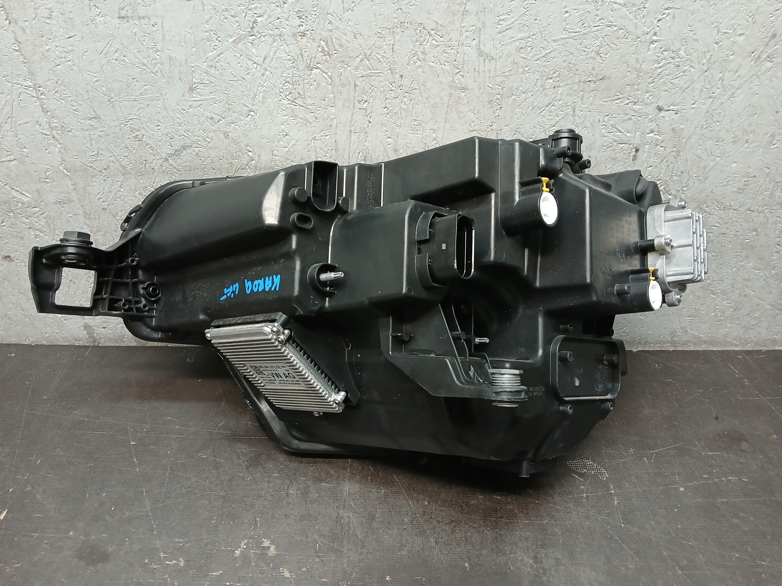 light front right SKODA KAROQ LIFT FULL LED 57B941036