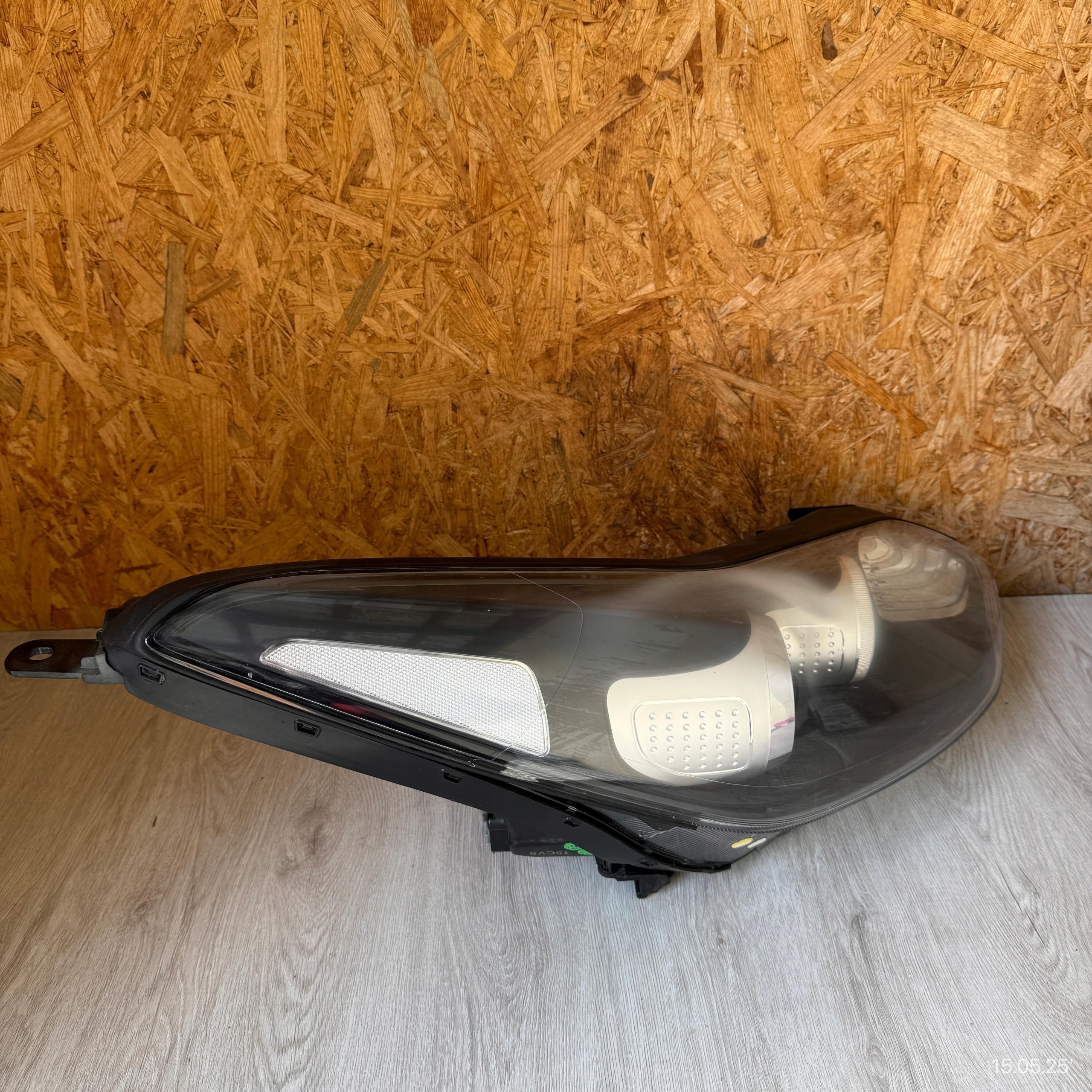 light front right KIA SPORTAGE IV LED 92102-F1010