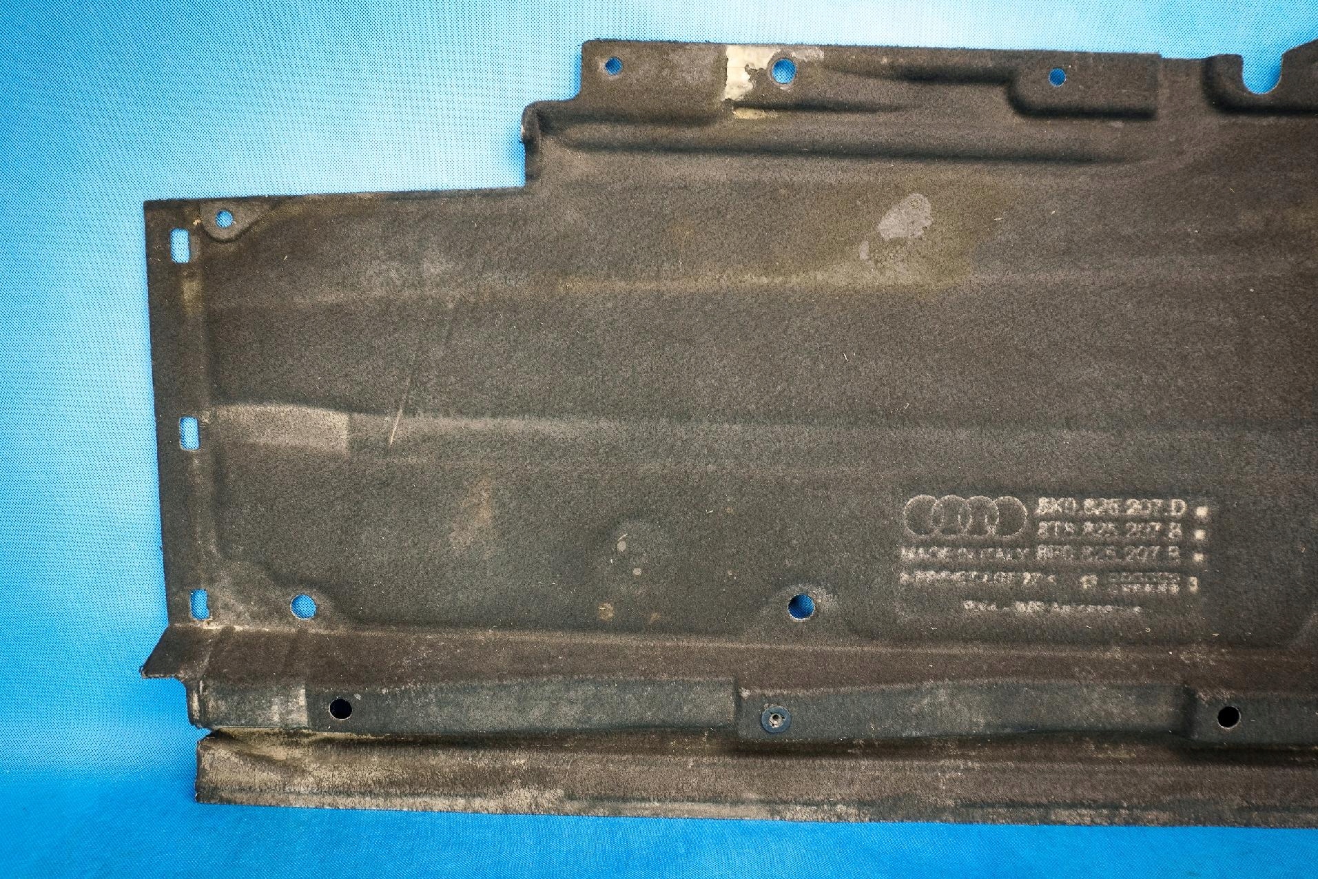 cover chassis left Audi A5 S5 8T Spb 8T8825207B