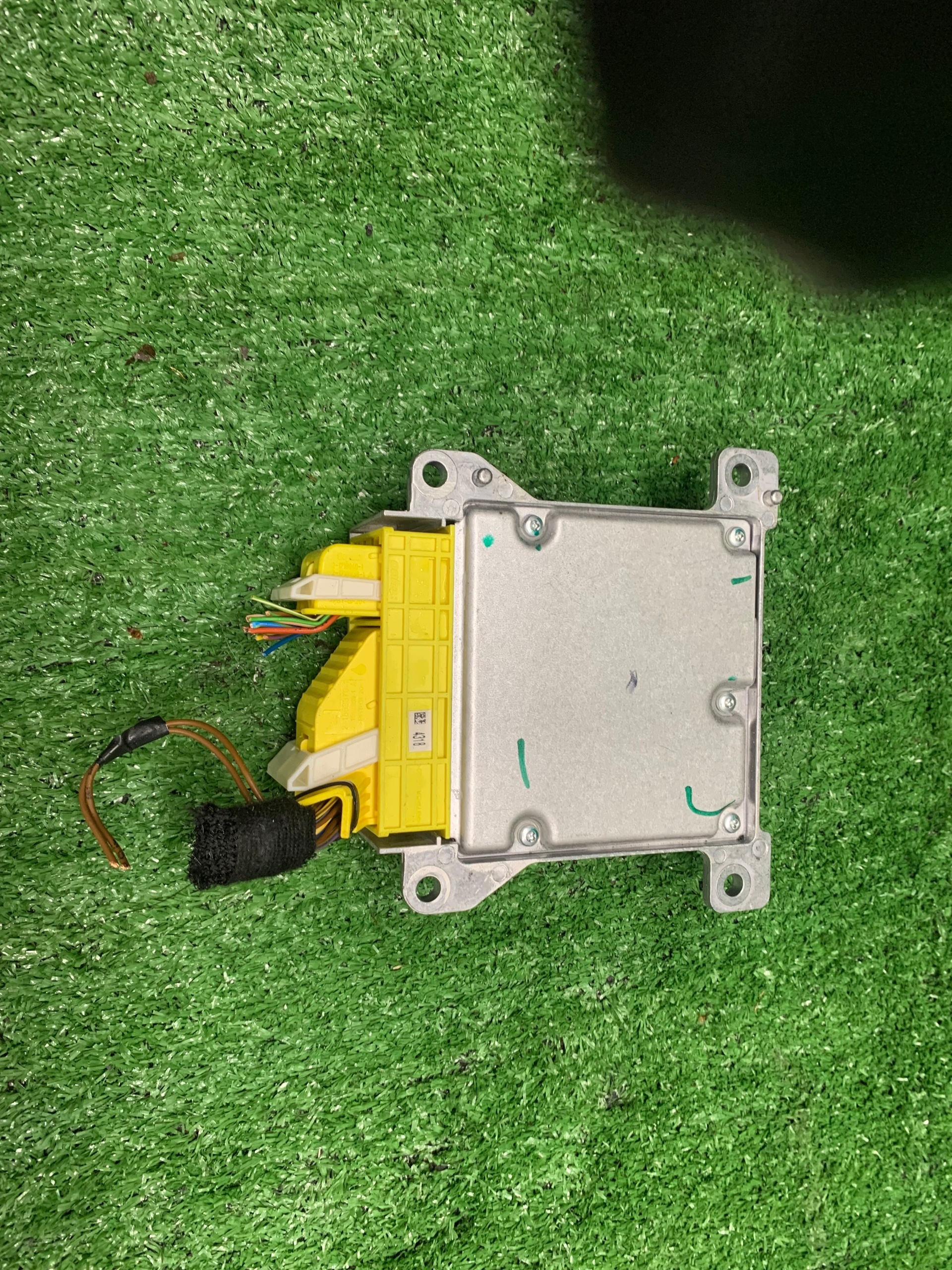 MERCEDES W204 module unité de commande électronique uce airbag airbag A2048709426