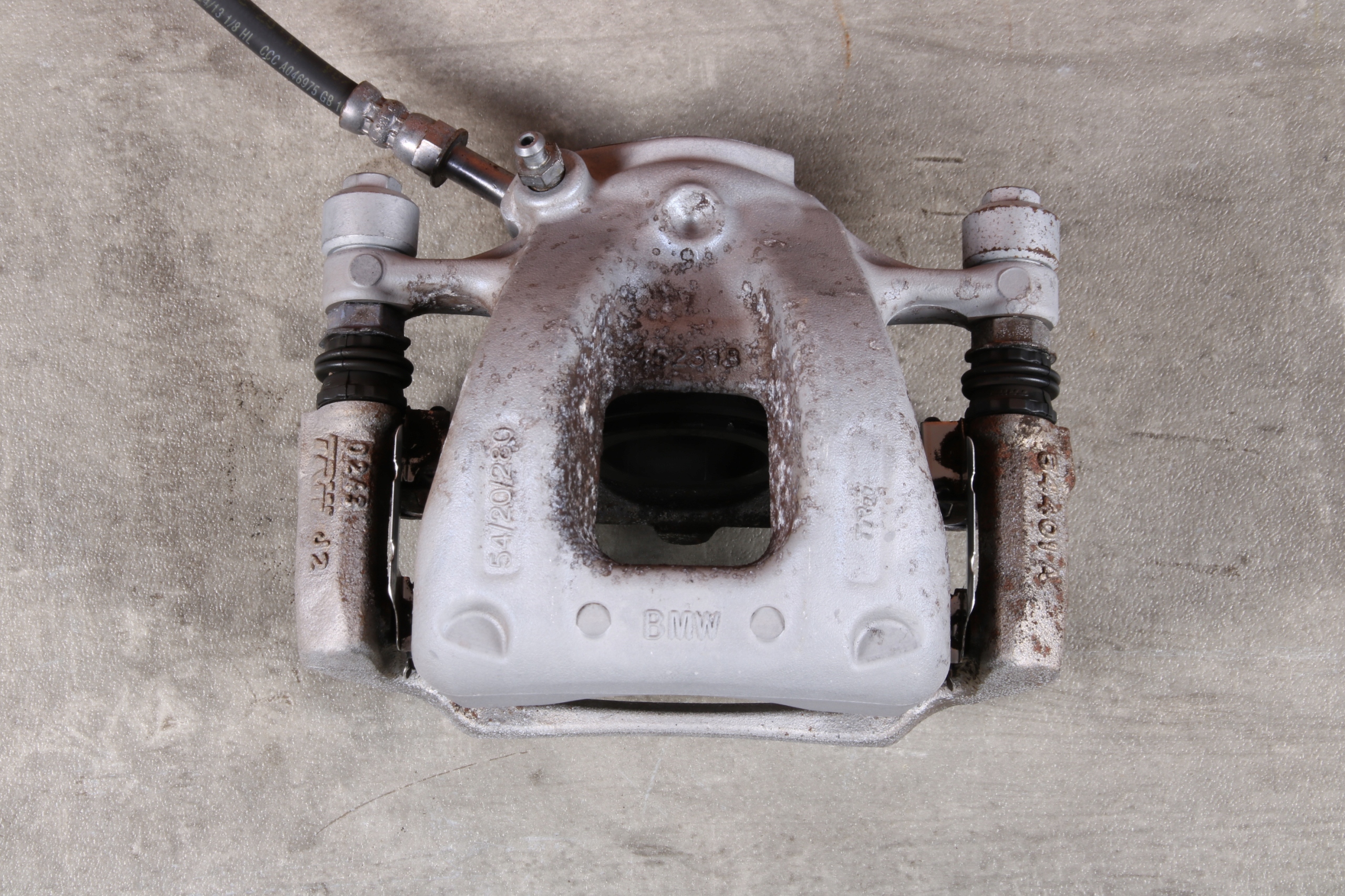 BMW i3 I01 caliper brake left front front 54/20/280 6860269