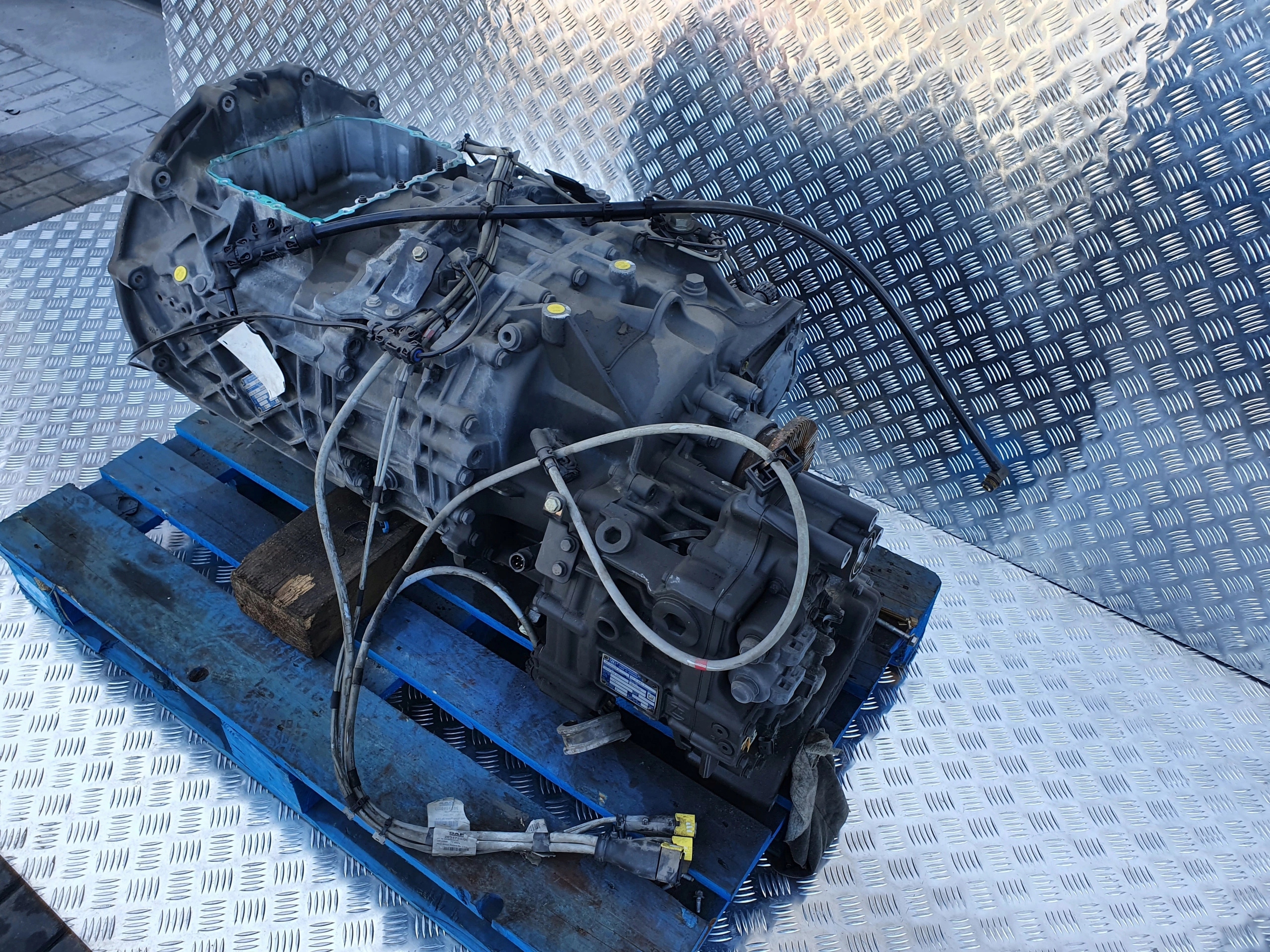 SKRZYNIA BIEGÓW ZF ASTRONIC 12 AS 2131 TD DAF XF 1 Producent części DAF OE