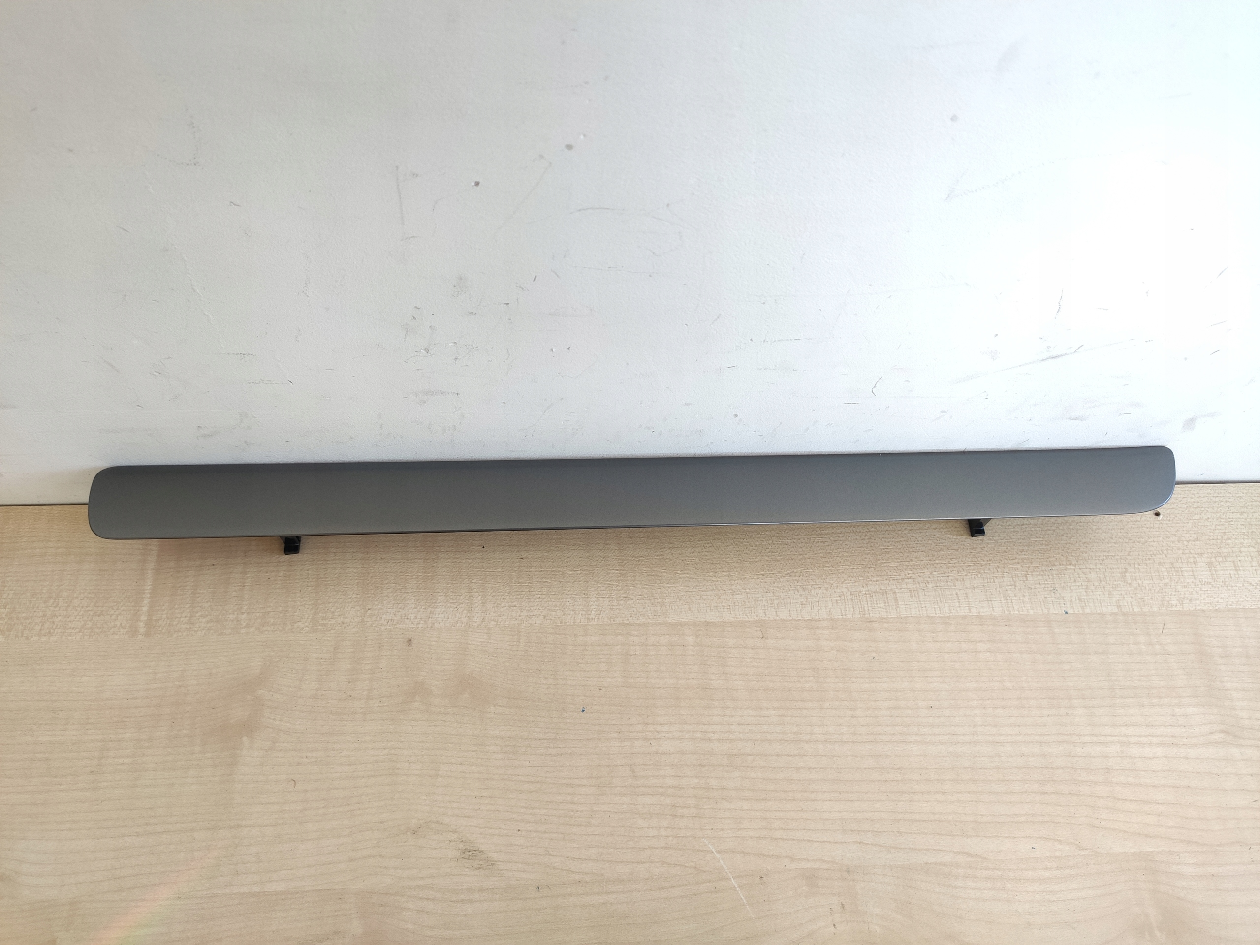 VW GOLF 7 listwa dekor ozdobna deski 5G1858418B AX5