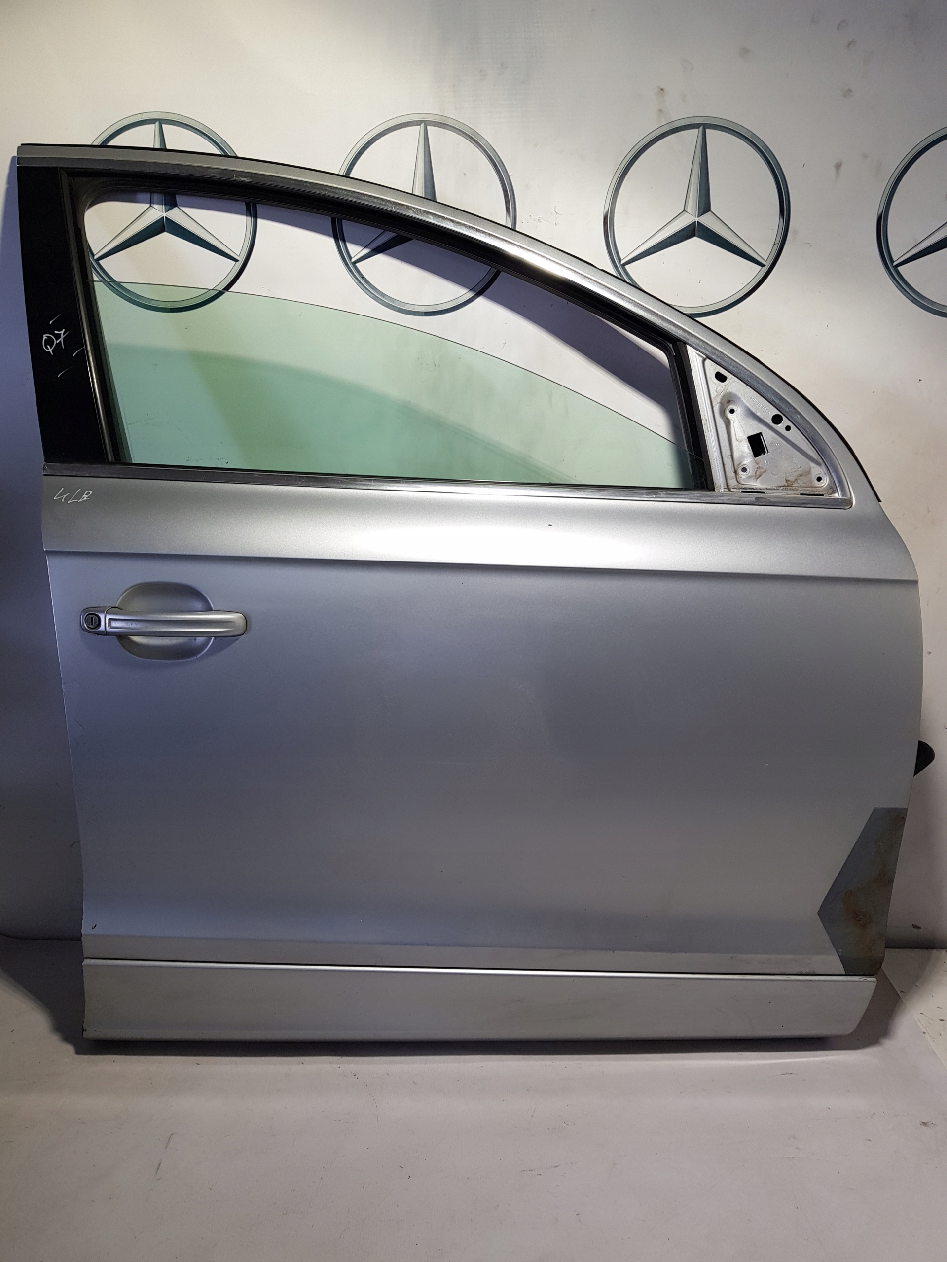 AUDI Q7 4L door right front