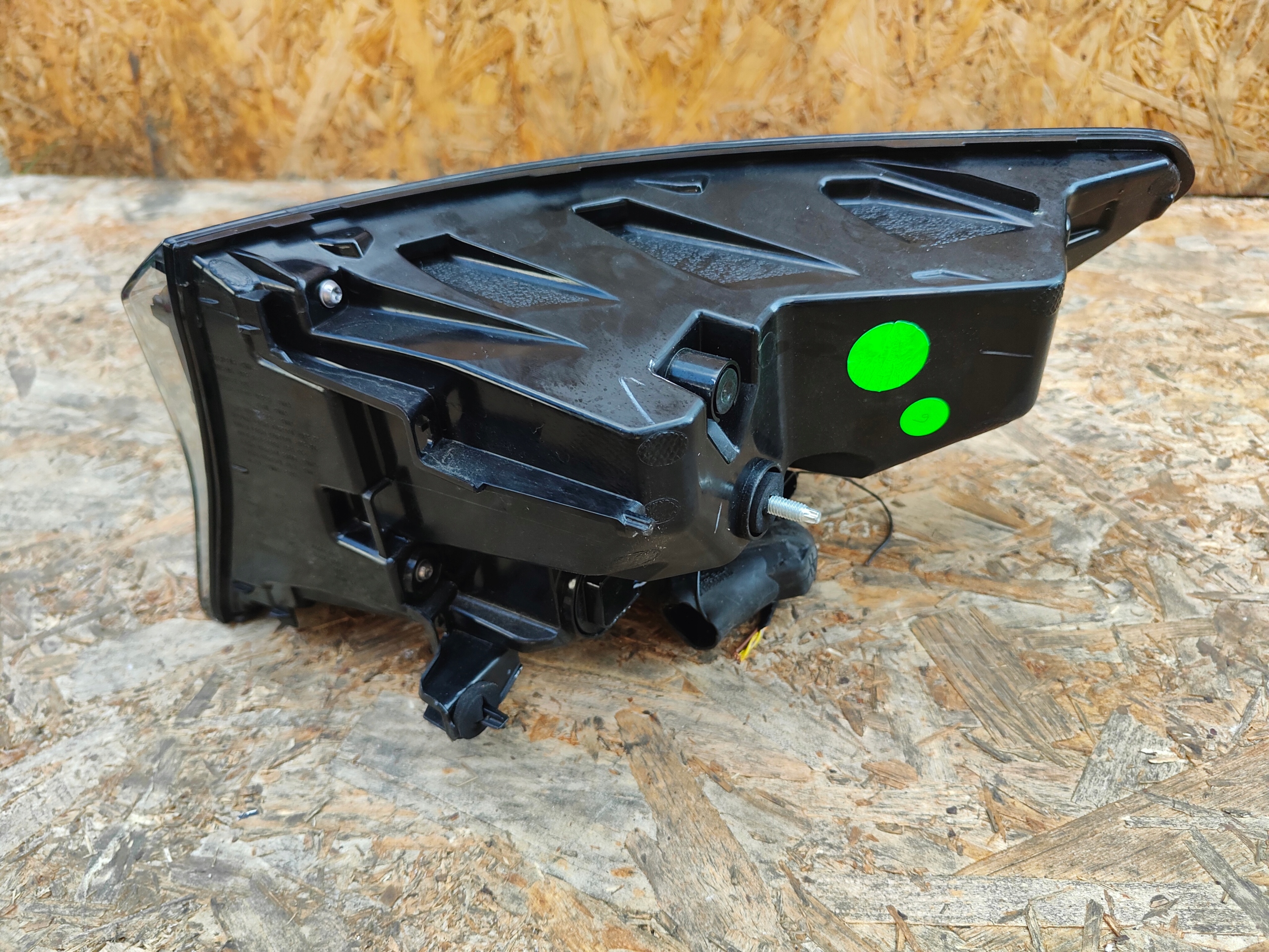 light left rear part rear left RENAULT AUSTRAL 265556446R