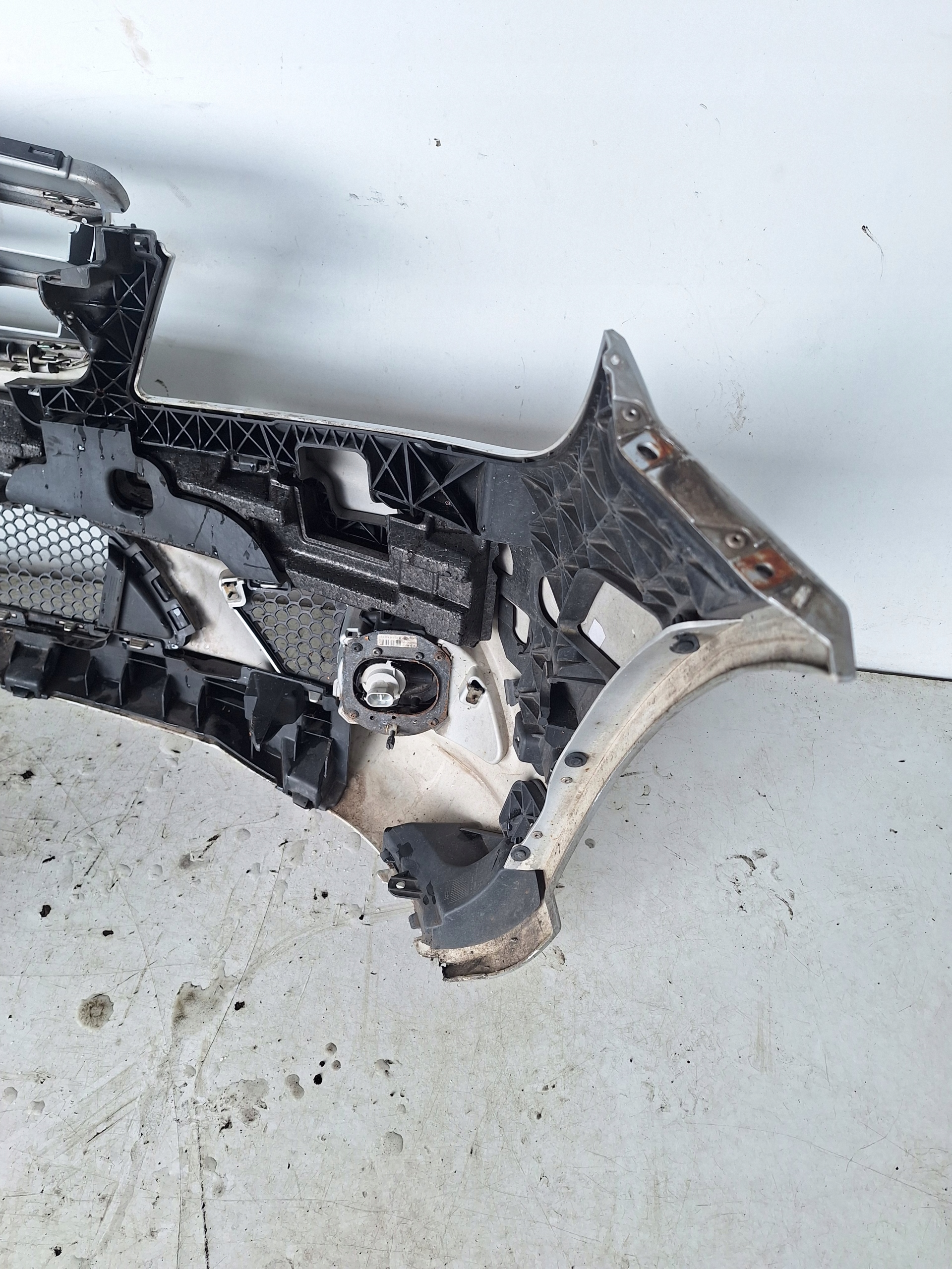 MERCEDES C-KLASA W204 AMG 08-11 bumper