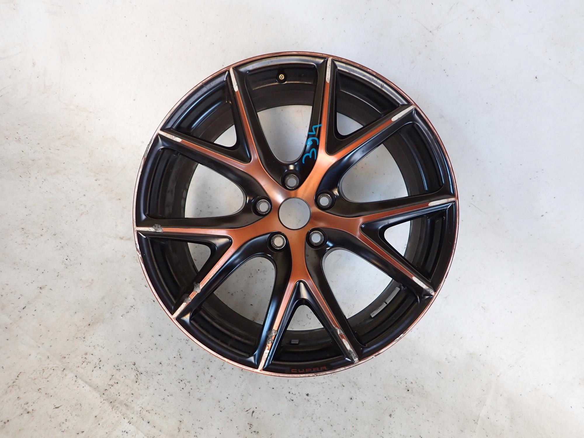 CUPRA 575601025AN 8Jx19 ET45 19" disk hliníkový