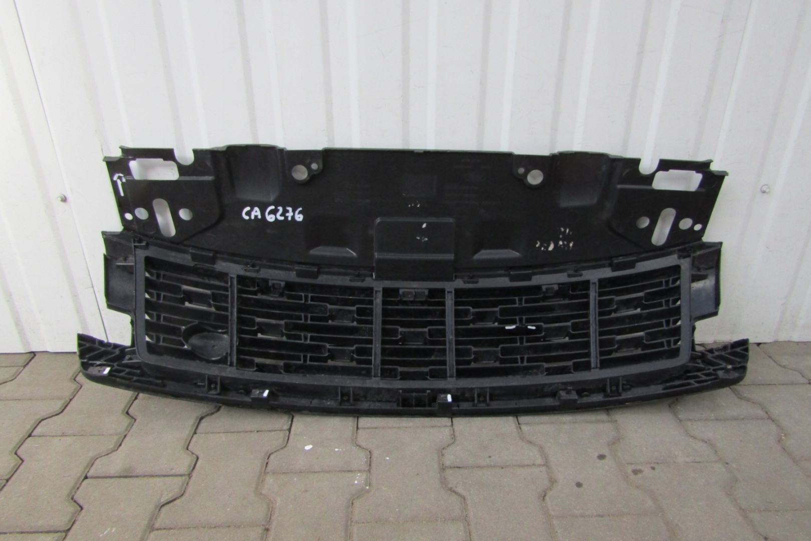 Grill atrapa zderzak przód RANGE ROVER 5 V L460 22- Typ samochodu Samochody osobowe