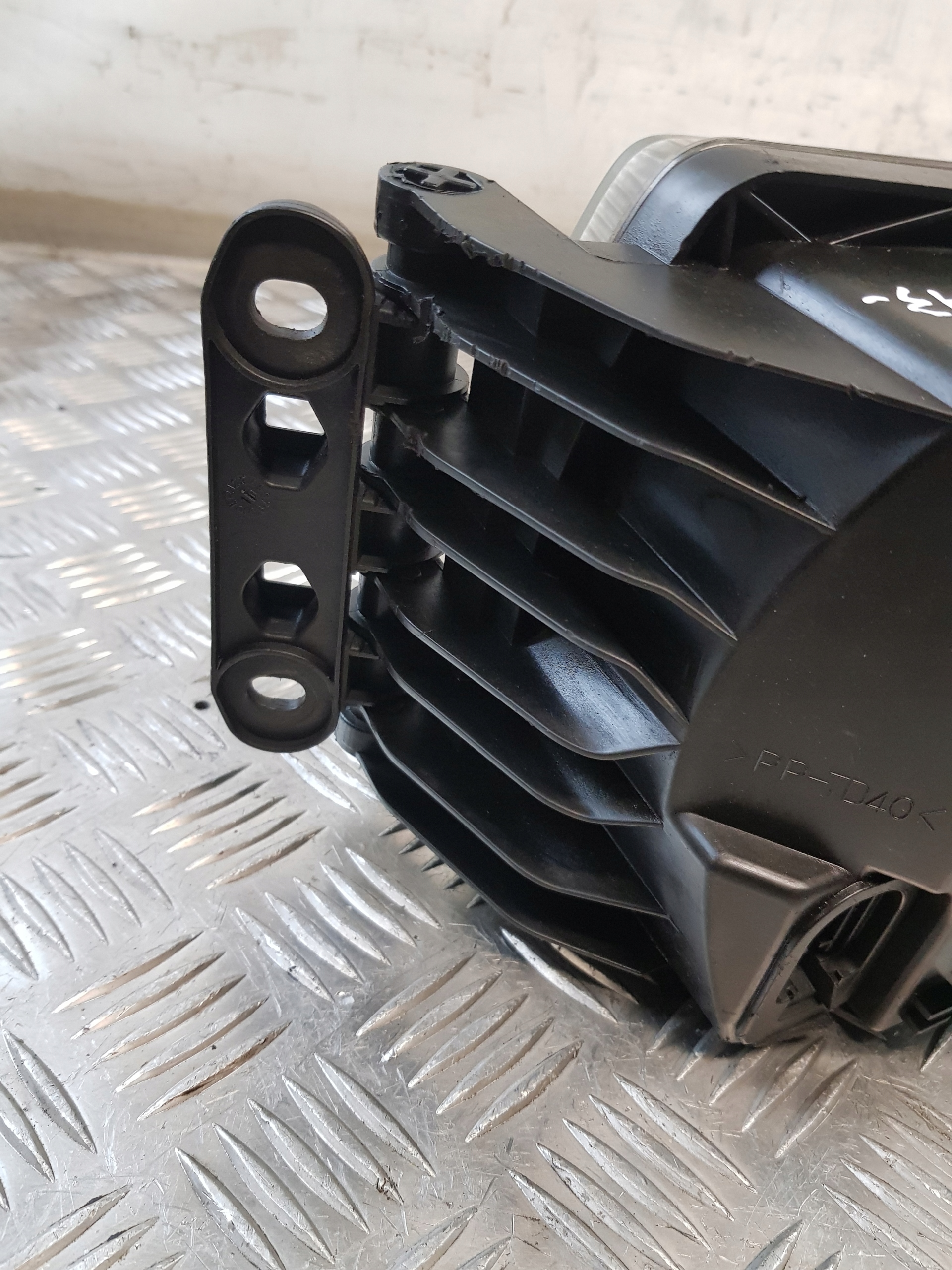 light right front OE 504238496 IVECO