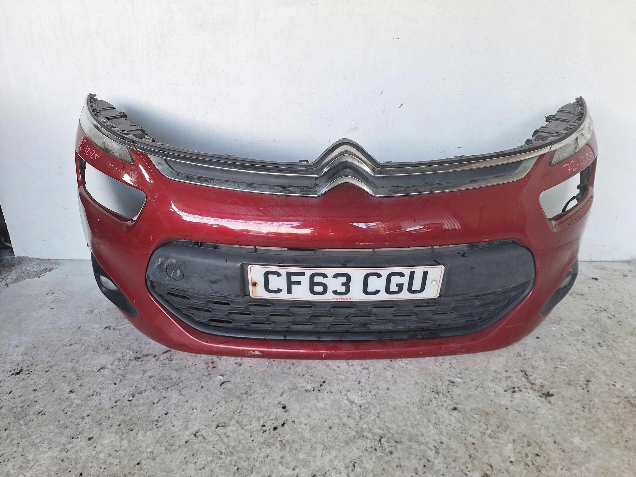 CITROEN C4 PICASSO II 13-16 Paraurti + LED