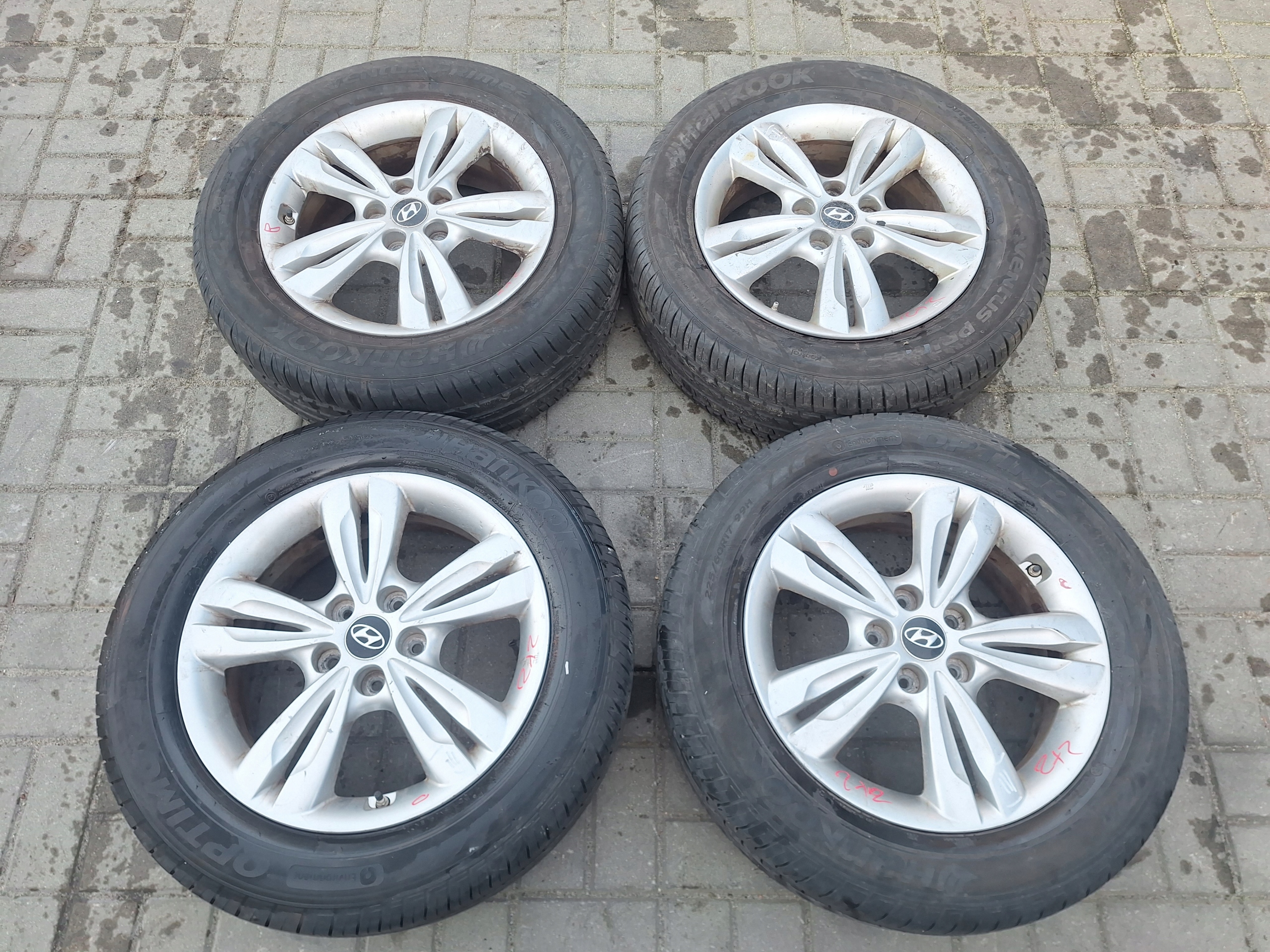 HYUNDAI IX35 09-15 discs + tyres 225/60 R17
