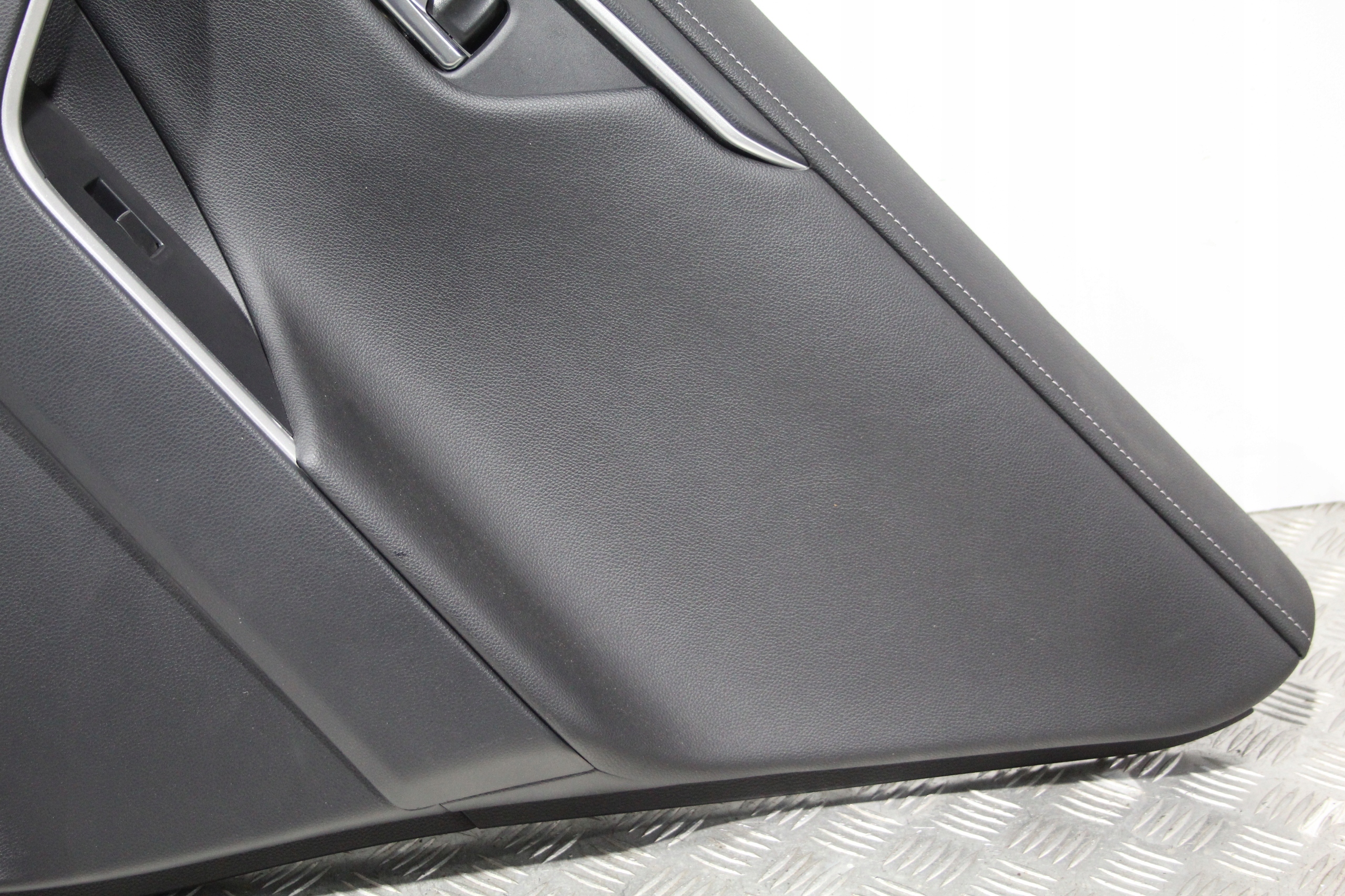 upholstery side door right rear part TOYOTA RAV4 V 5