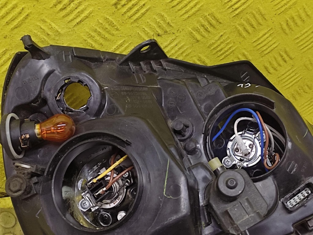 RENAULT CLIO II LIFT REFLEKTOR light left front