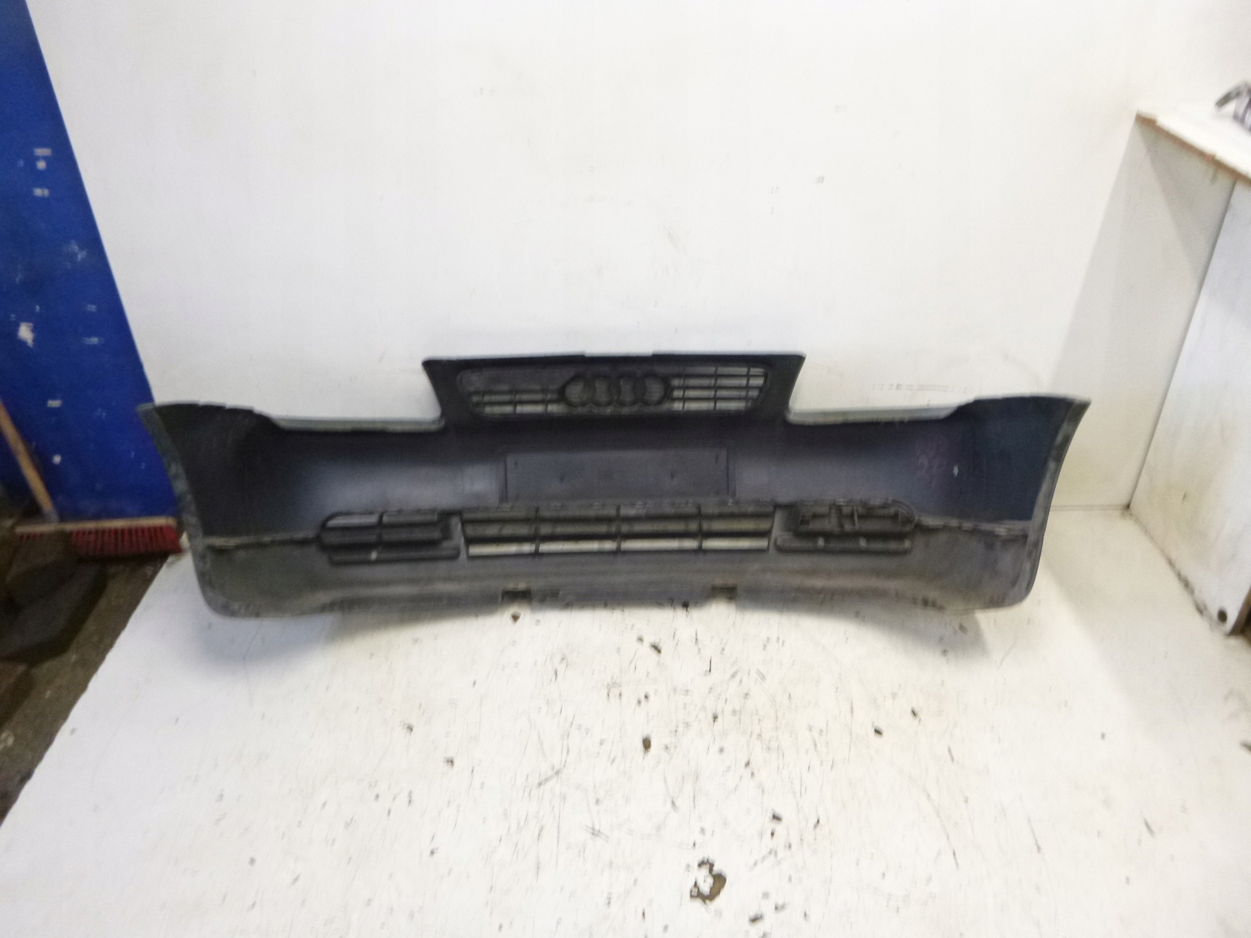 bumper front Audi A3 8L pre facelift 96-00 LY6R OE EU 8L0807111