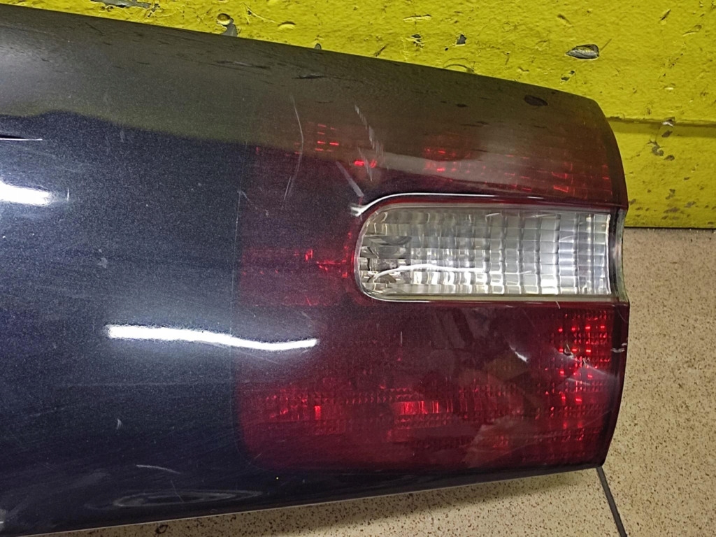 VOLVO V40 cap bonnet rear part 285800