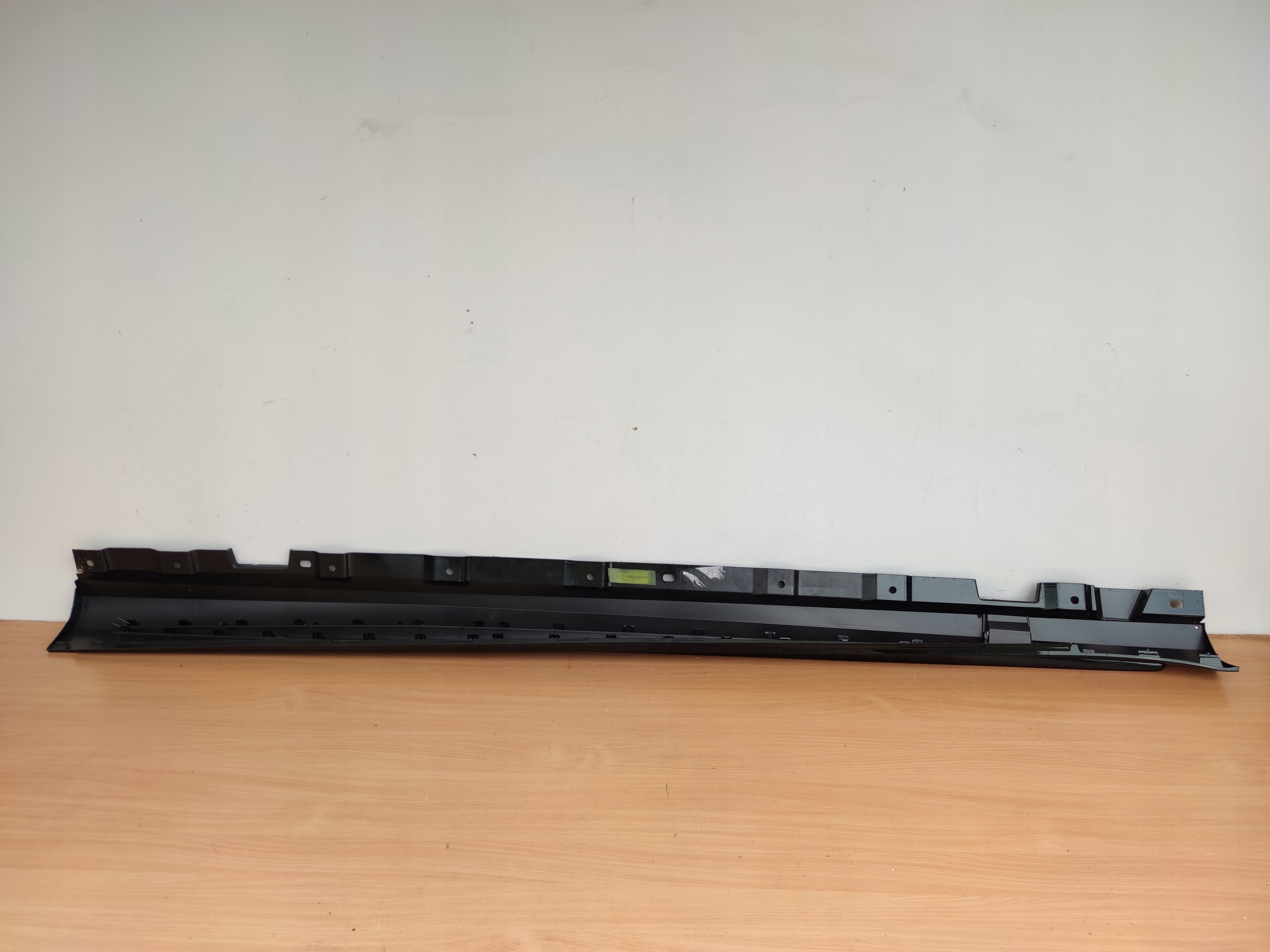 S-KLASA W222 AMG LONG 6.3 6.5 right threshold moulding