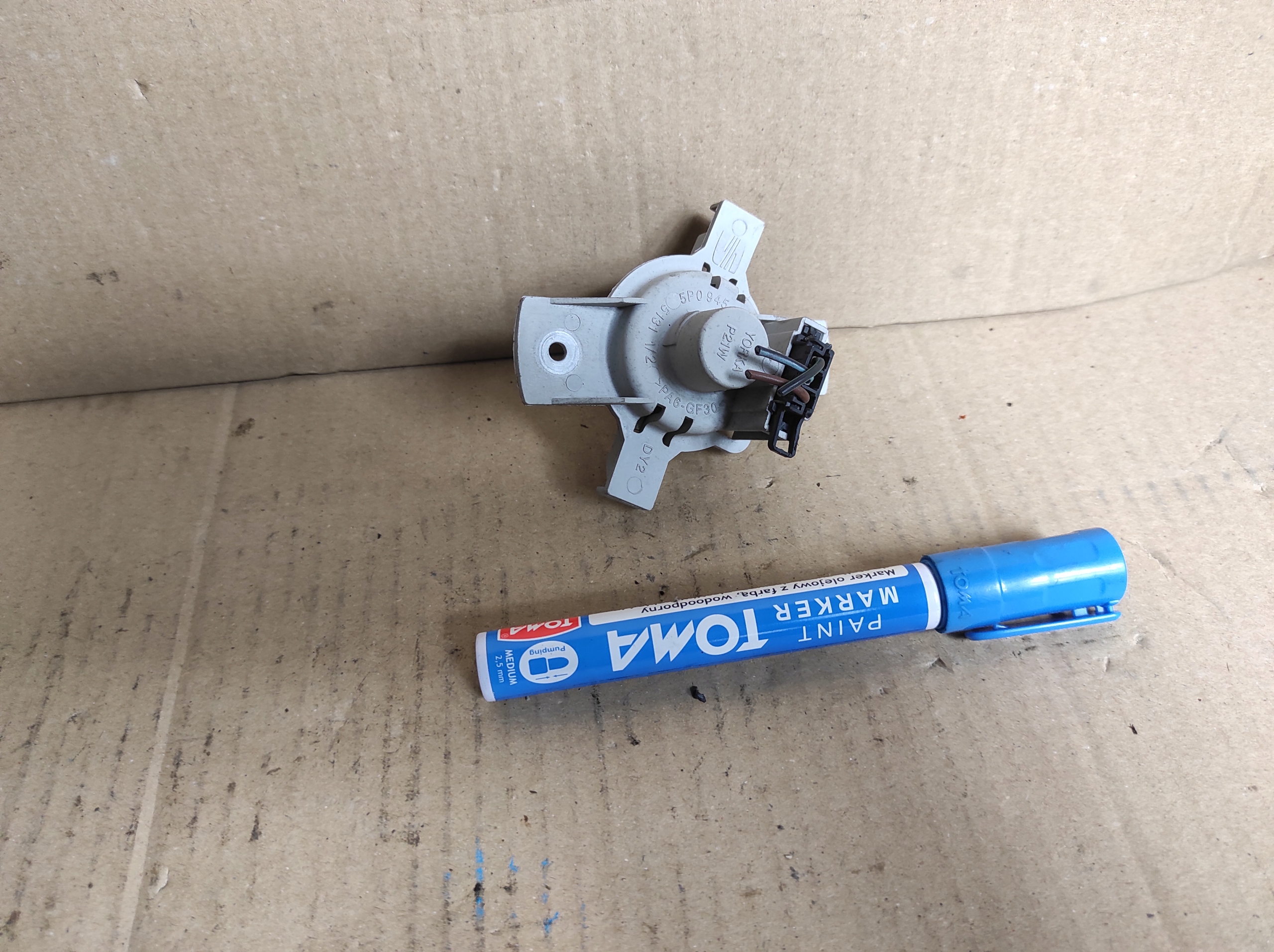 bracket ZAROWKI light rear ZESPOLOWA 5P0 945 257
