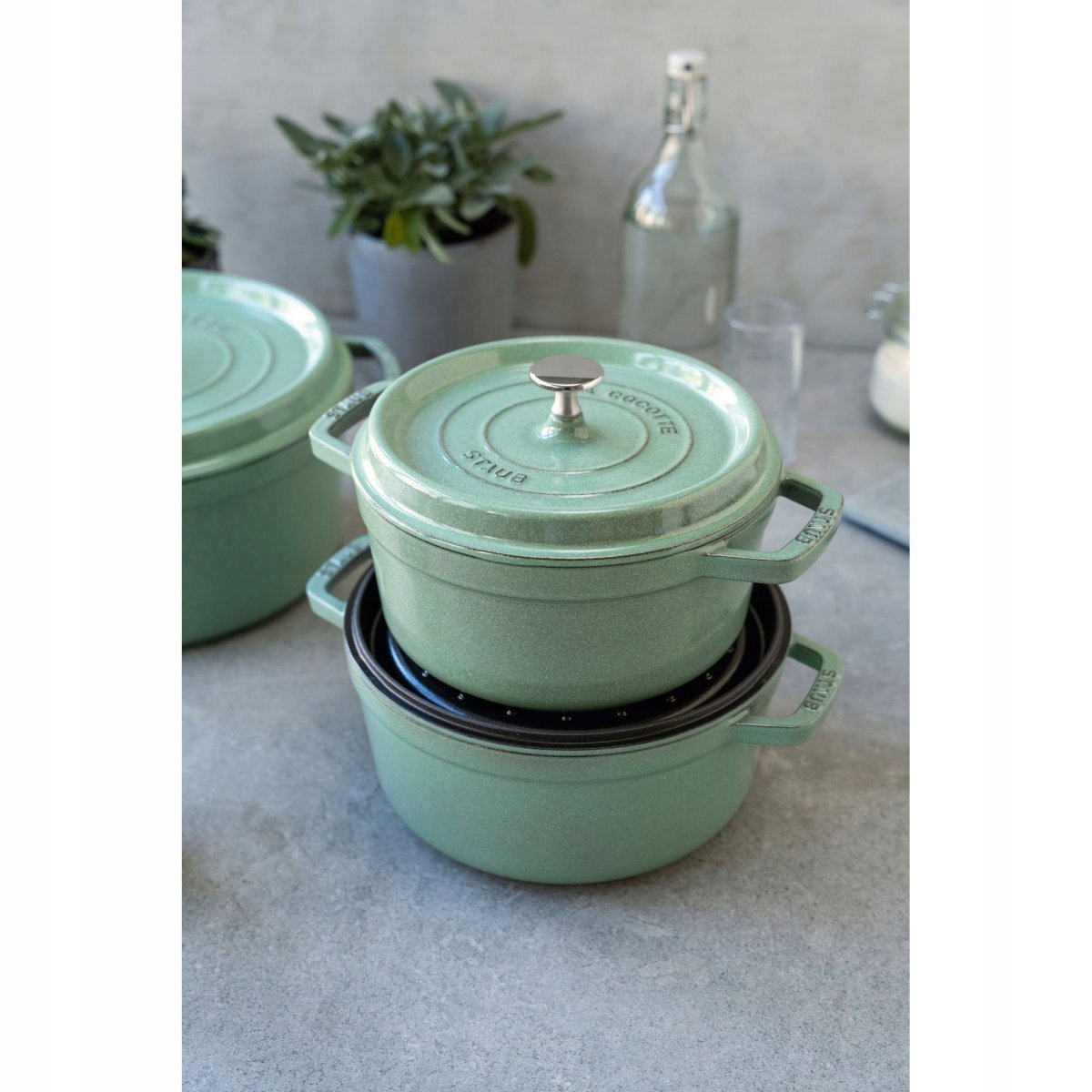 Hrniec okrúhly 2.2 l Mätový La Cocotte Staub