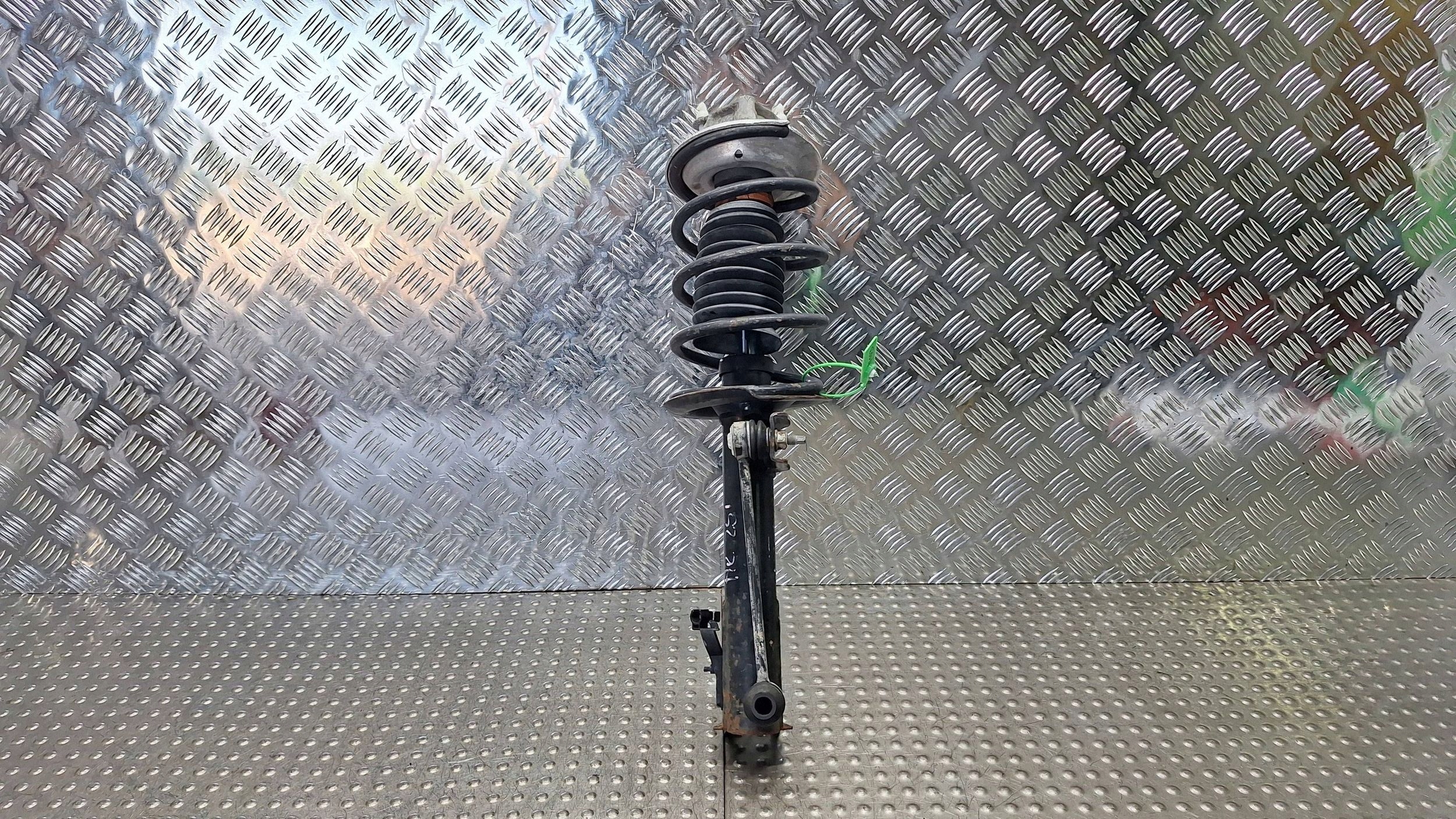 shock absorber right front MERCEDES A-KLASA W168