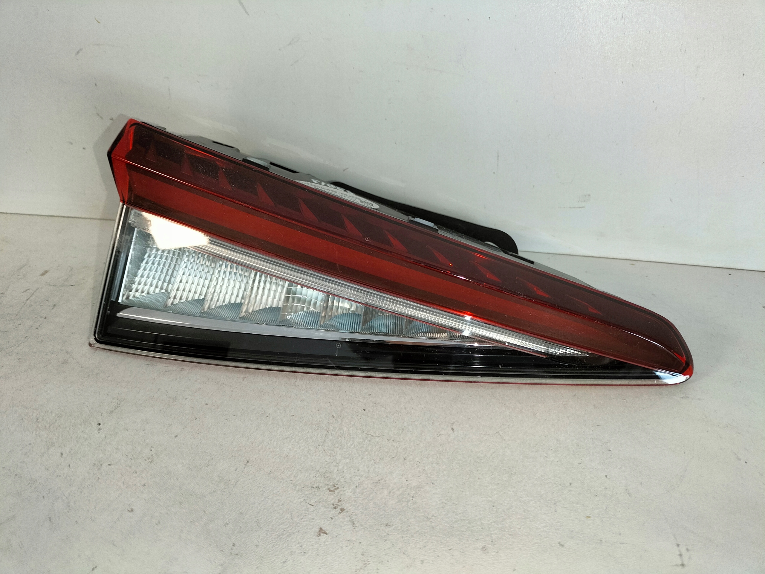 light rear rear part left SKODA ENYAQ 21- LED