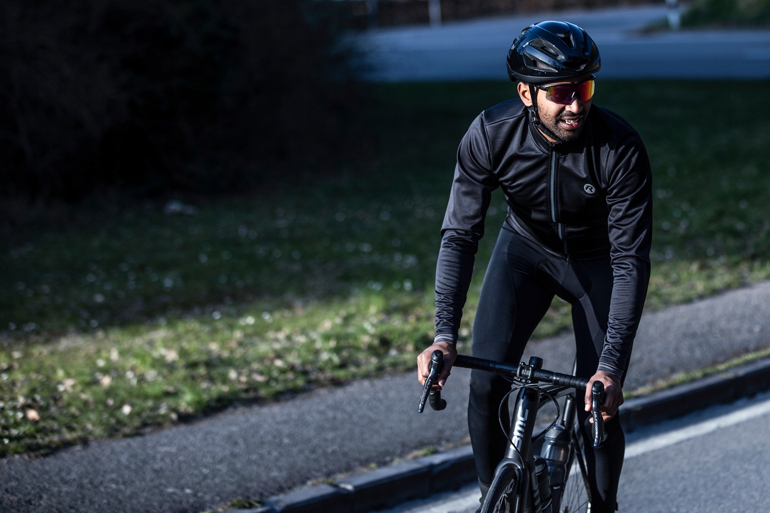 Rogelli ESSENTIAL - softshellowa kurtka rowerowa Kod producenta ROG351027.2XL