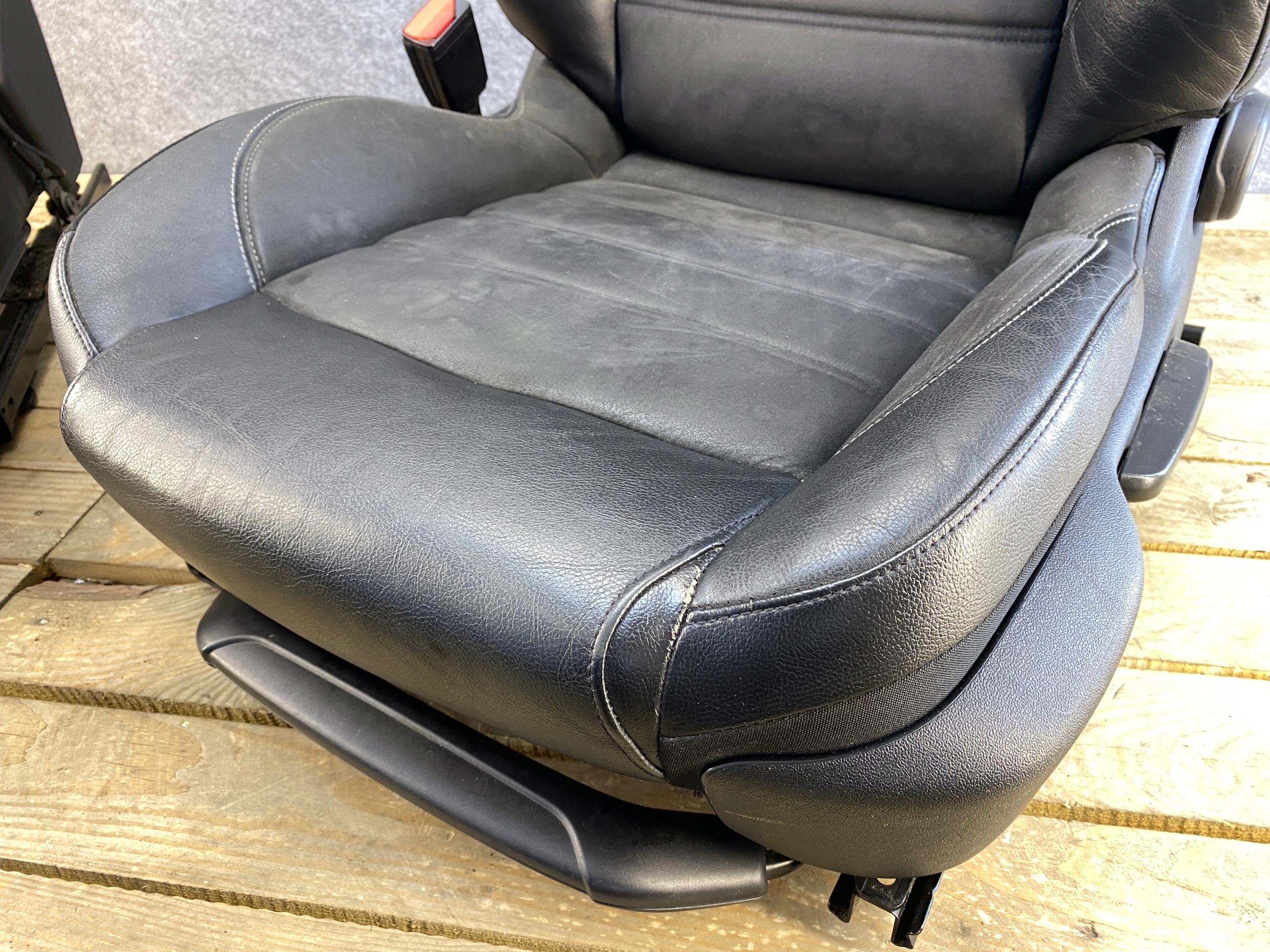 кресла диван CITROEN DS5 11-15 комплект