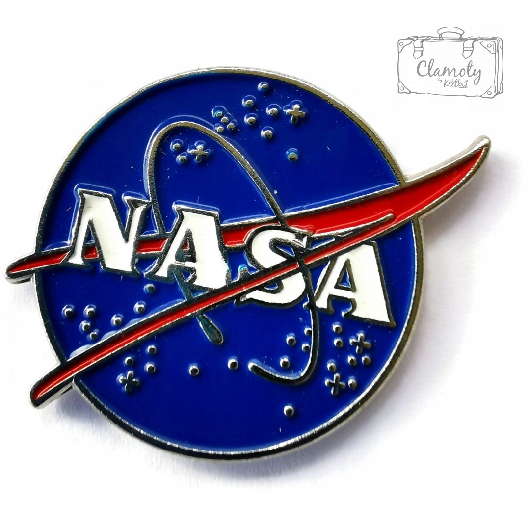 

Przypinka Nasa Biały Napis Na Granatowym Tle Buton