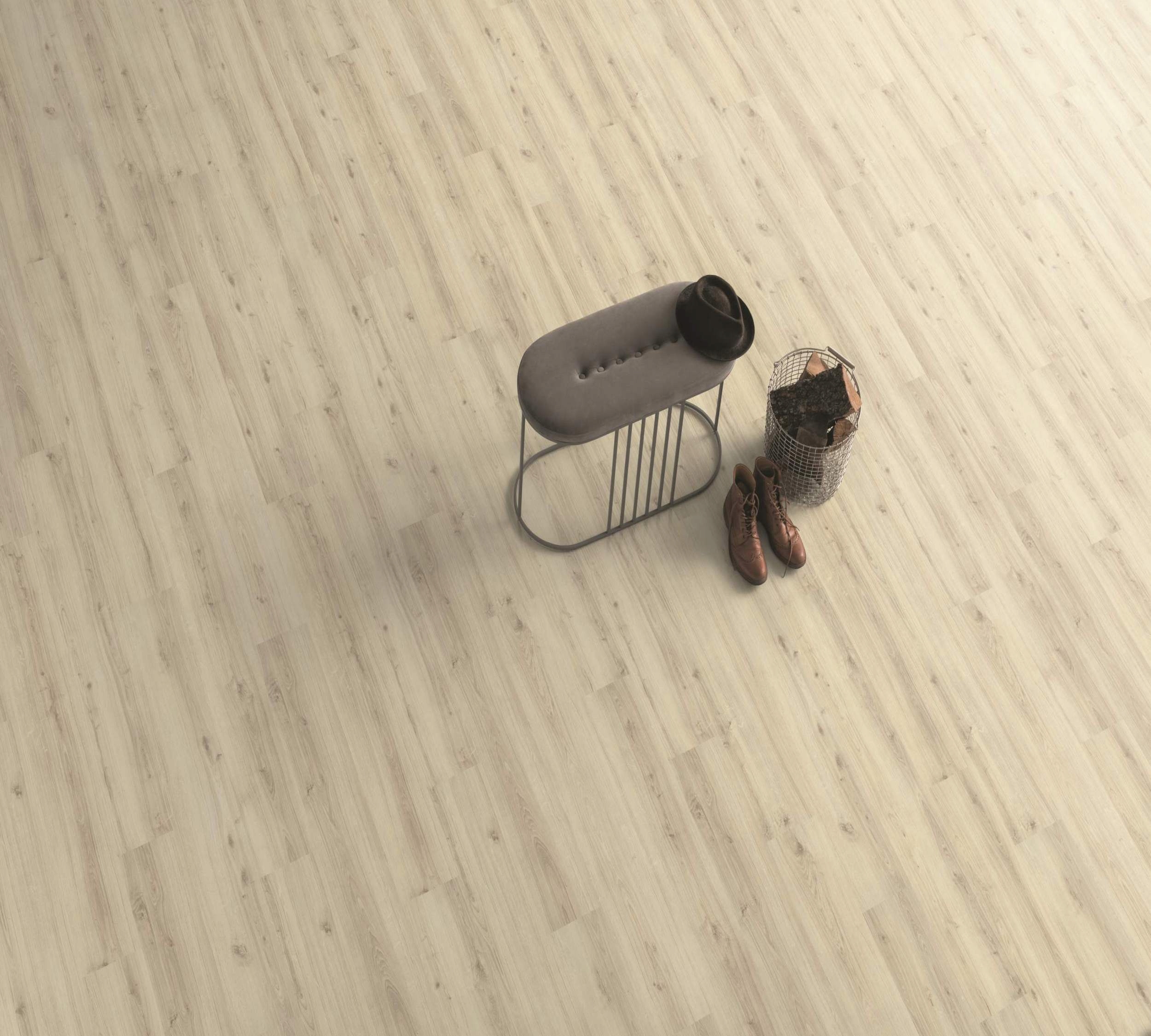 Panel podłogowy AC4 DĄB WESTERN JASNY 1,21m Struktura synchroniczna