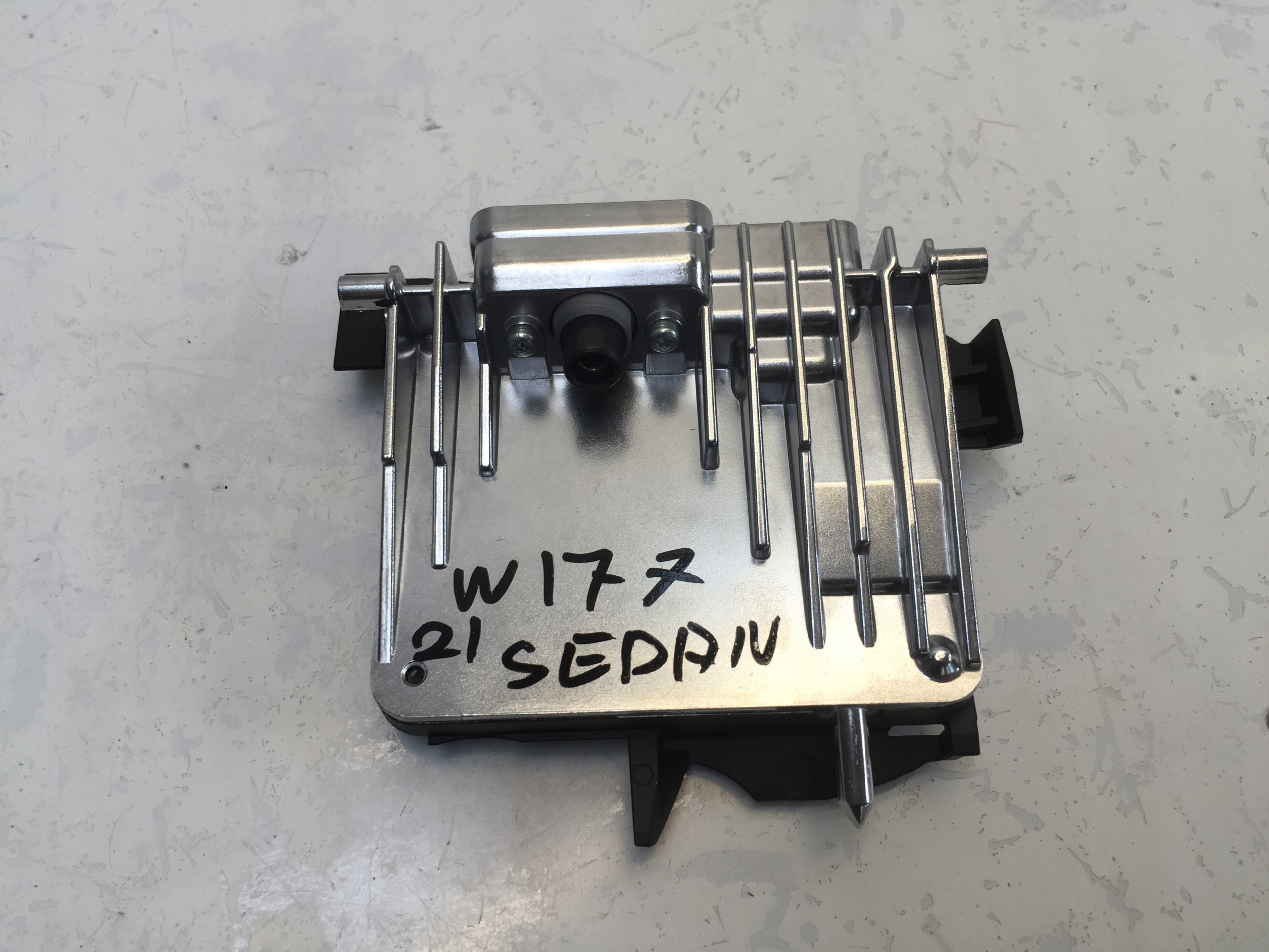 MERCEDES A W177 2021 KAMERA MODUL A2479002814