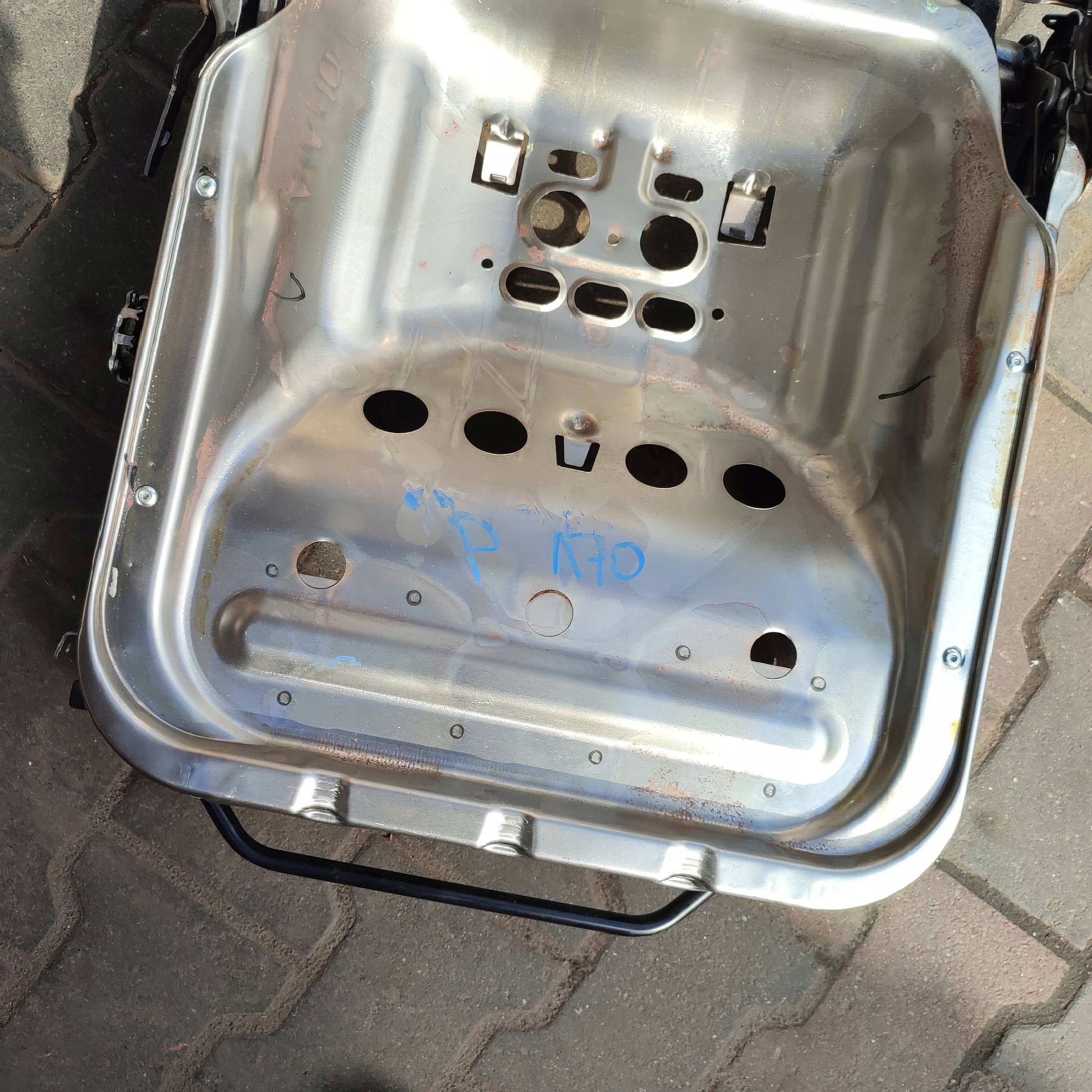 Support Siège Passegers Arrière Bouche buse Droit Suzuki Vitara (LY) 8063948