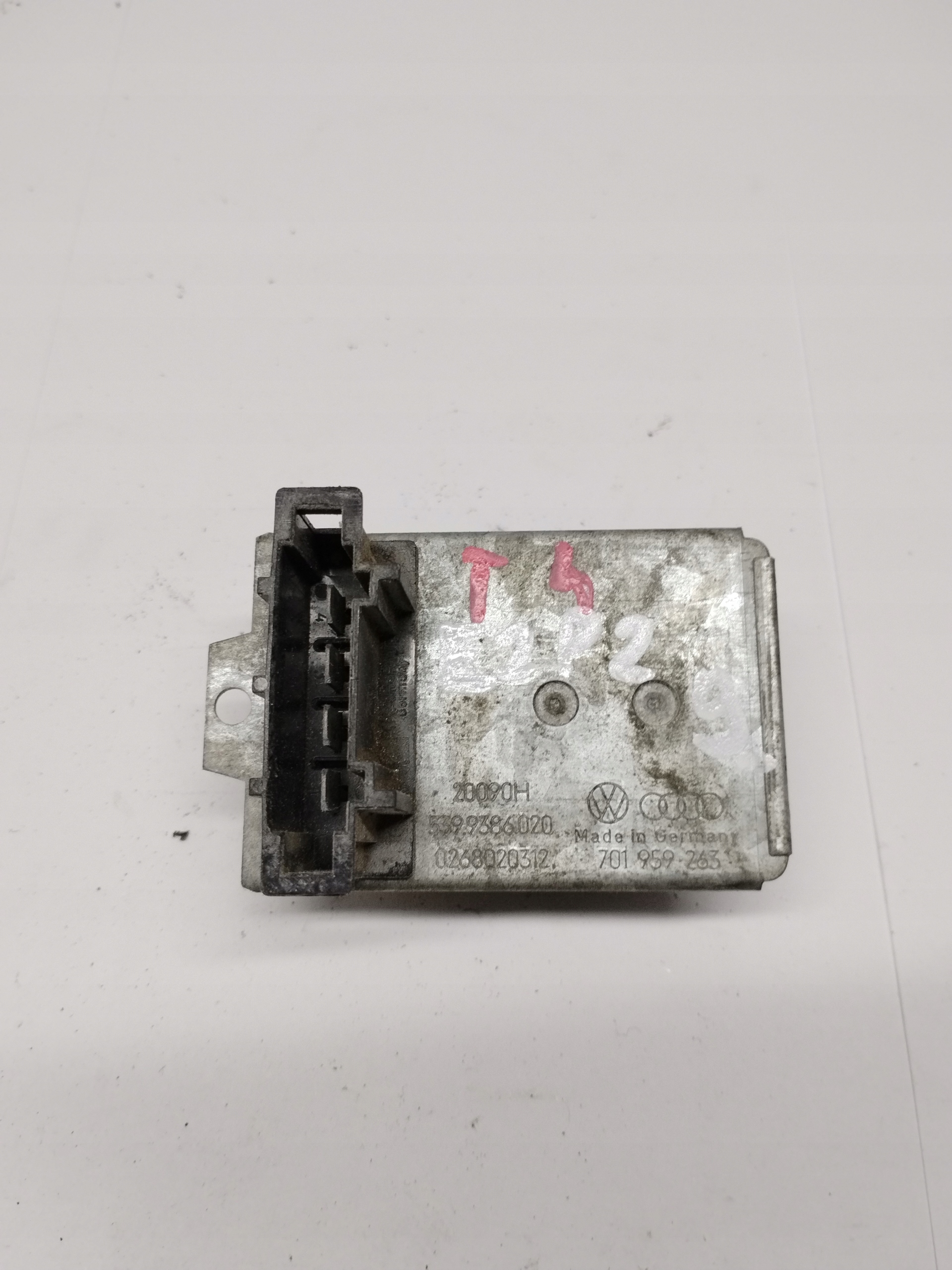 resistor, rheostat, regulator heater fan resistor VW T4 701959263
