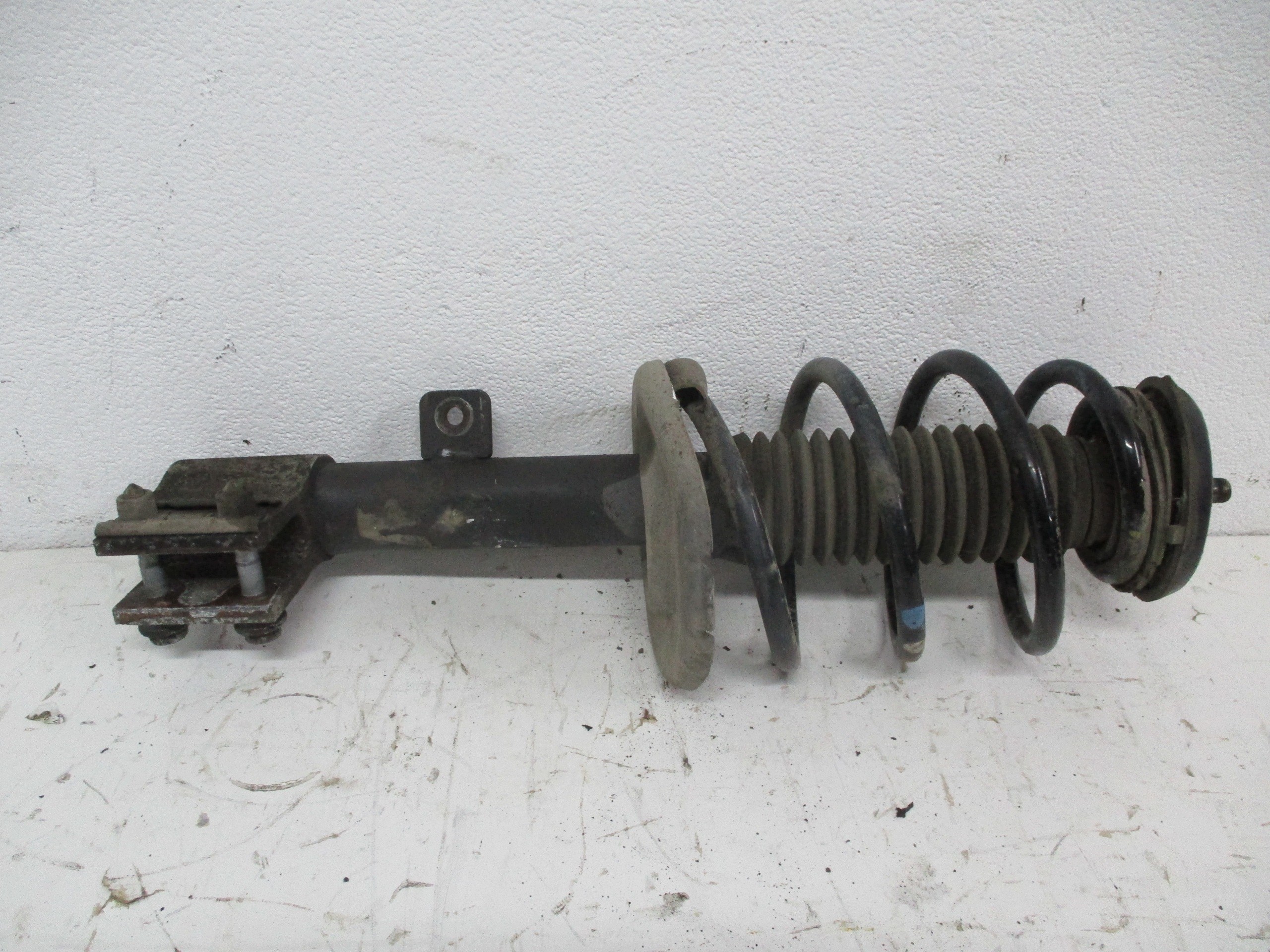 shock absorber AMOR PEUGEOT 3008 and 1 right