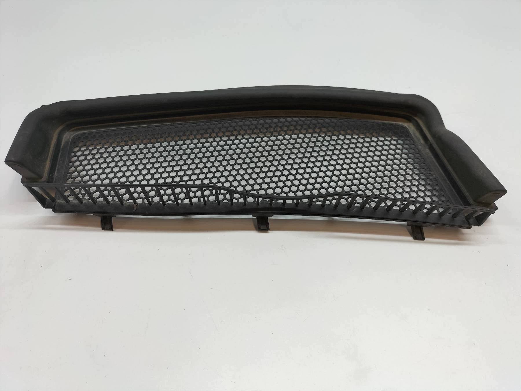 grid under the window 4M 4M1819154 Audi Q7 II (2015-2026) SQ7