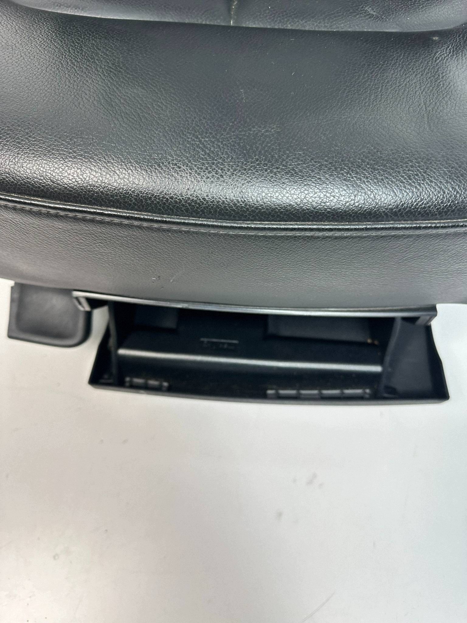 Audi A6 C7 seat left driver´s leather Europa
