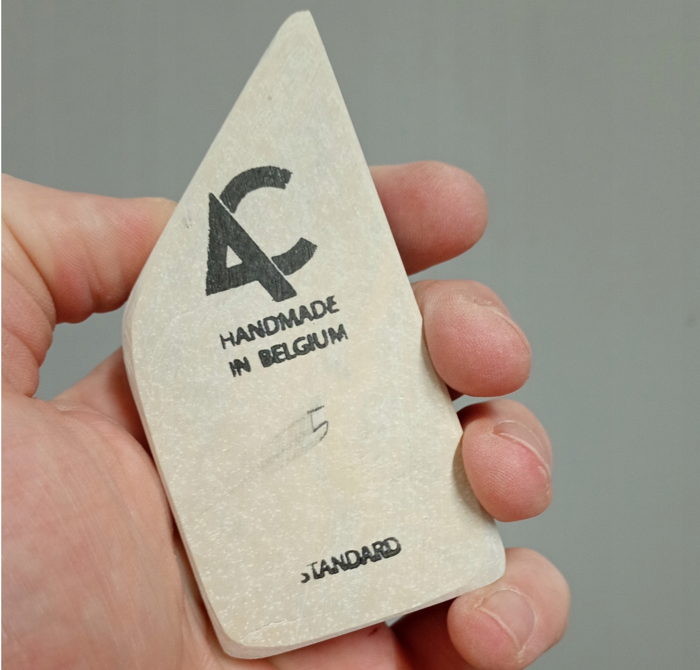 

Duża belgijska osełka NR5 Coticule ziarno 8000