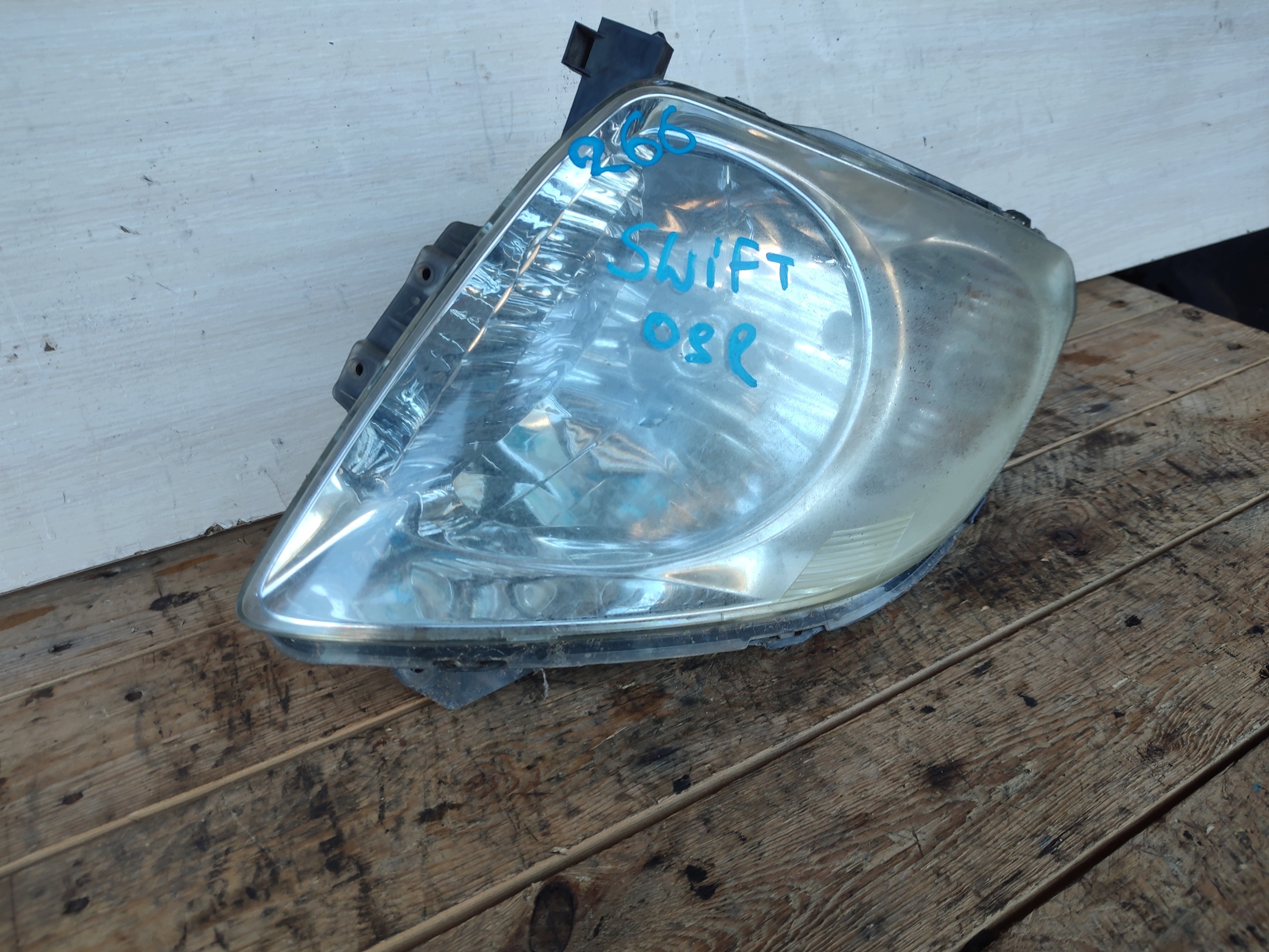 SUZUKI SWIFT 09r light right front front