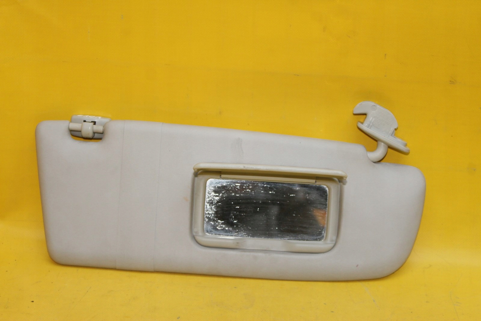 OSŁONA PRZECIWSŁONECZNA PRAWY PRZÓD AUDI A4 B5