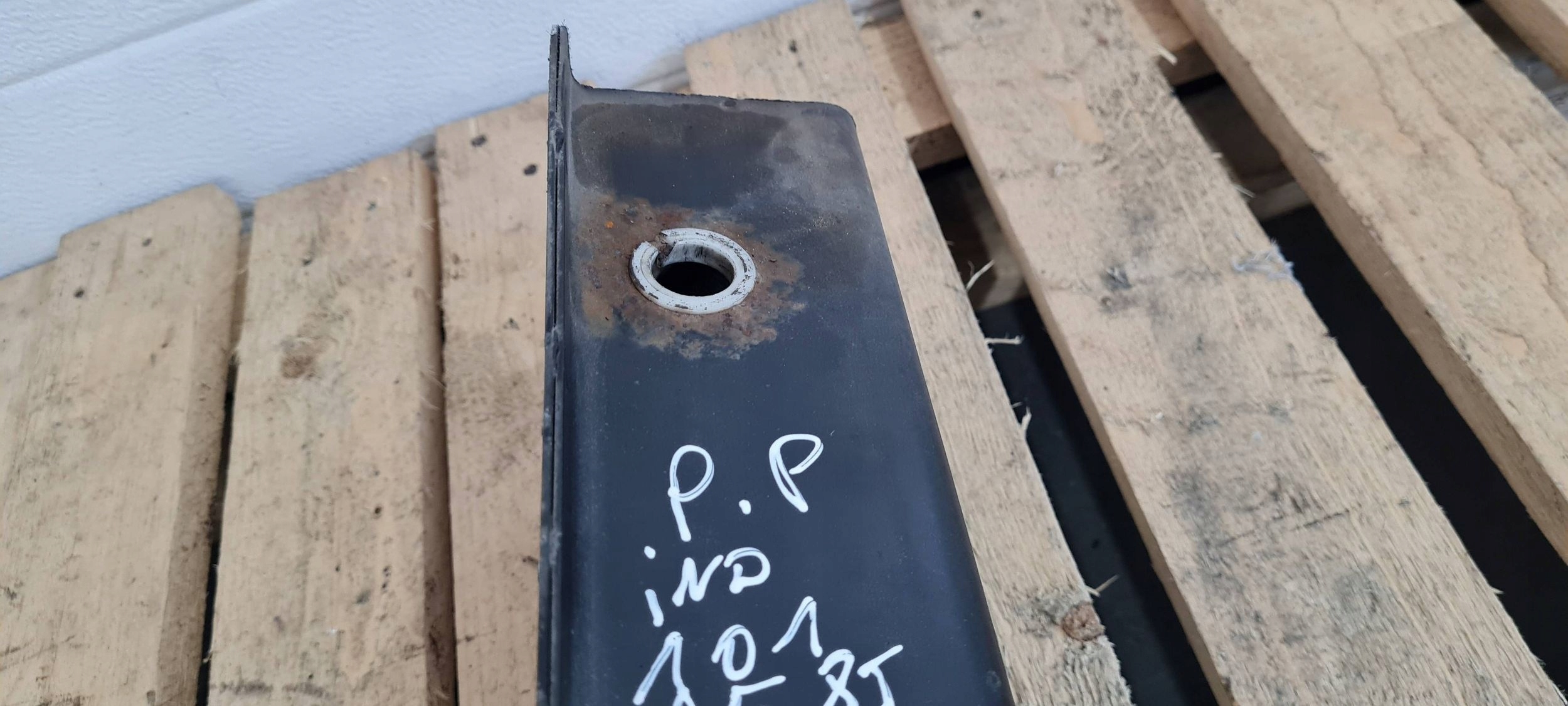 A5 8T LIFT S5 quarter right right front LZ9Y A4 B8 S4