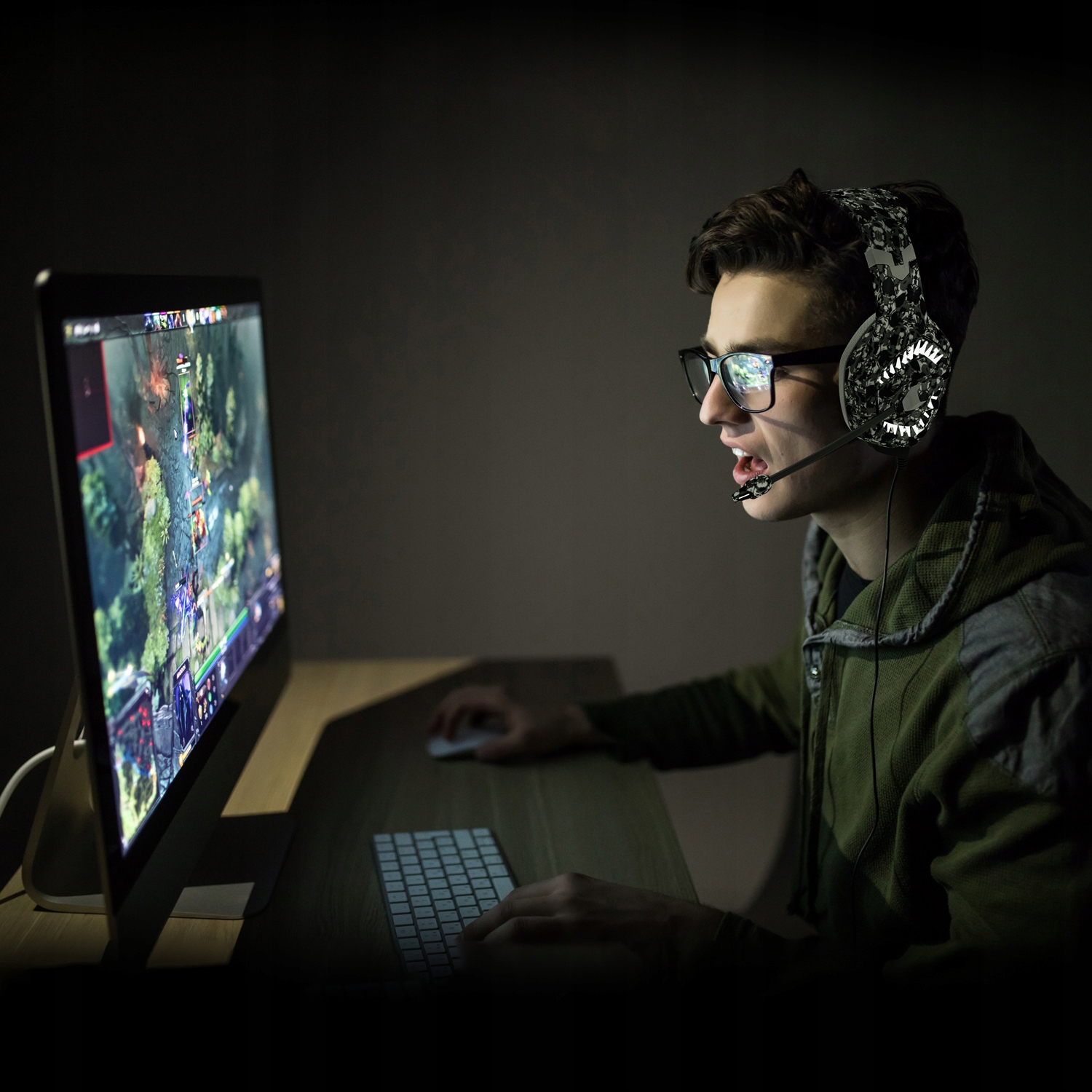 SŁUCHAWKI Z MIKROFONEM GAMINGOWE DLA GRACZA MORO Model K1B Pro