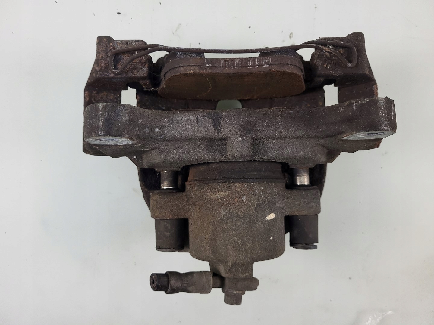 AUDI Q3 8U LIFT 1.4 TSI caliper brake right front