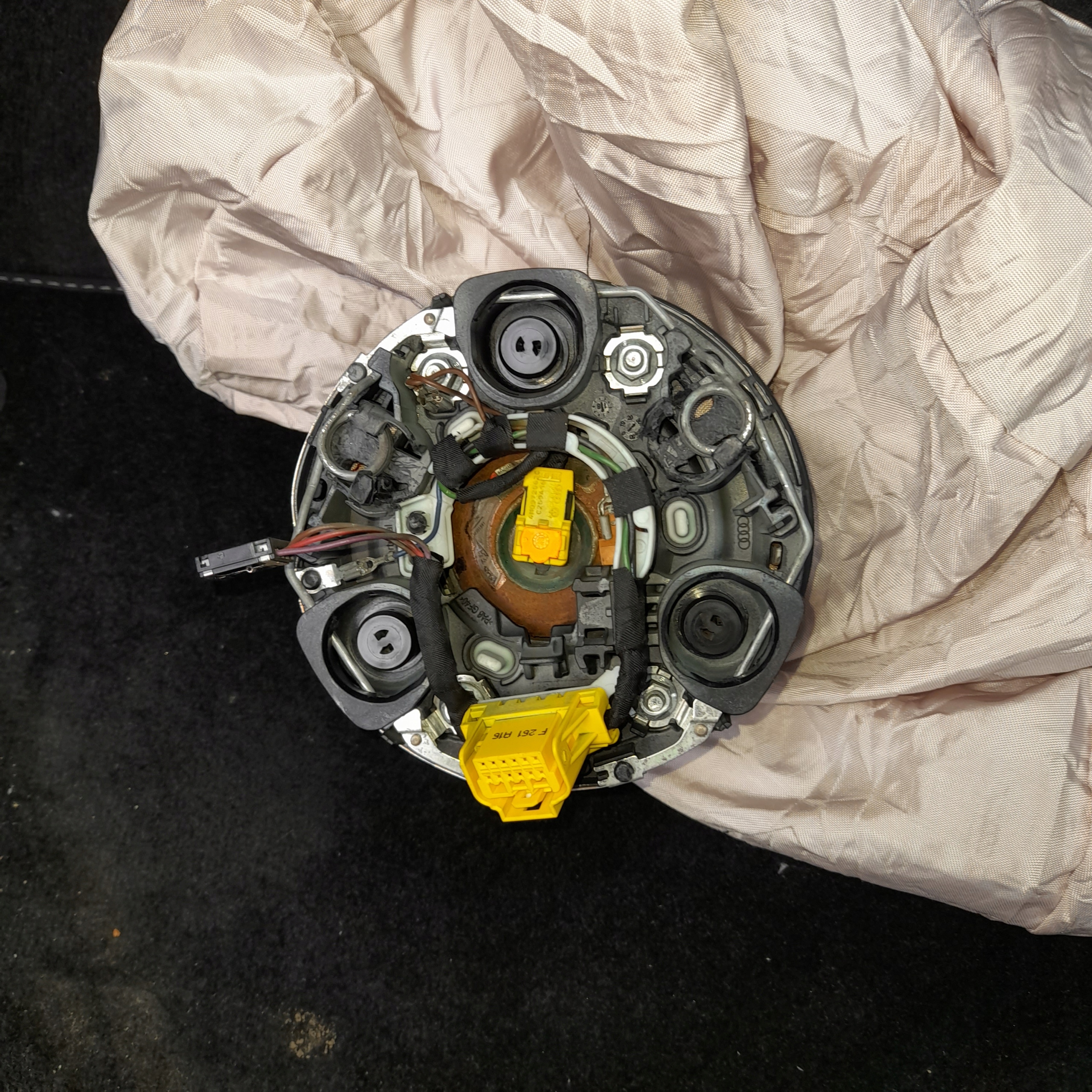 AUDI A3 8V подушка водія 8V0880201 ck