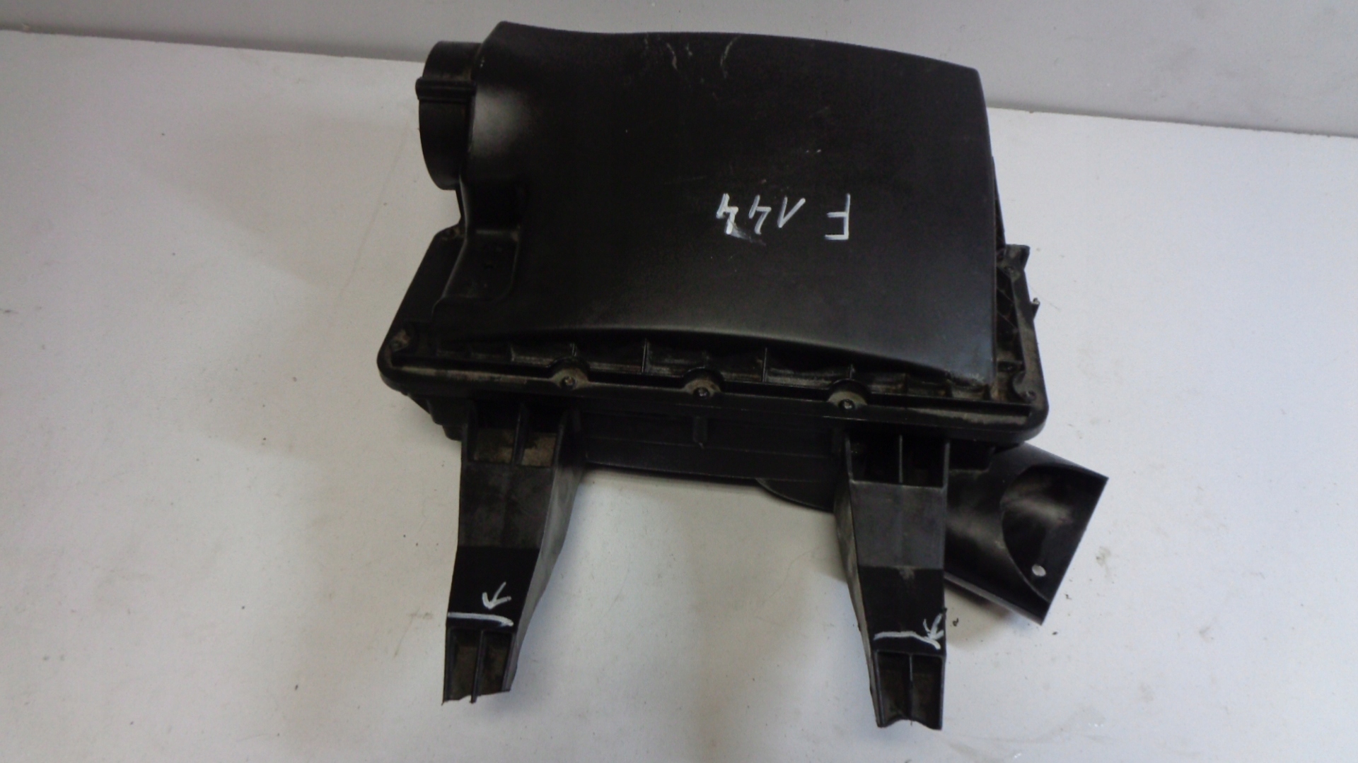 КОРПУС ПОВІТРЯНОГО ФІЛЬТРА SPRINTER 906 9065280106