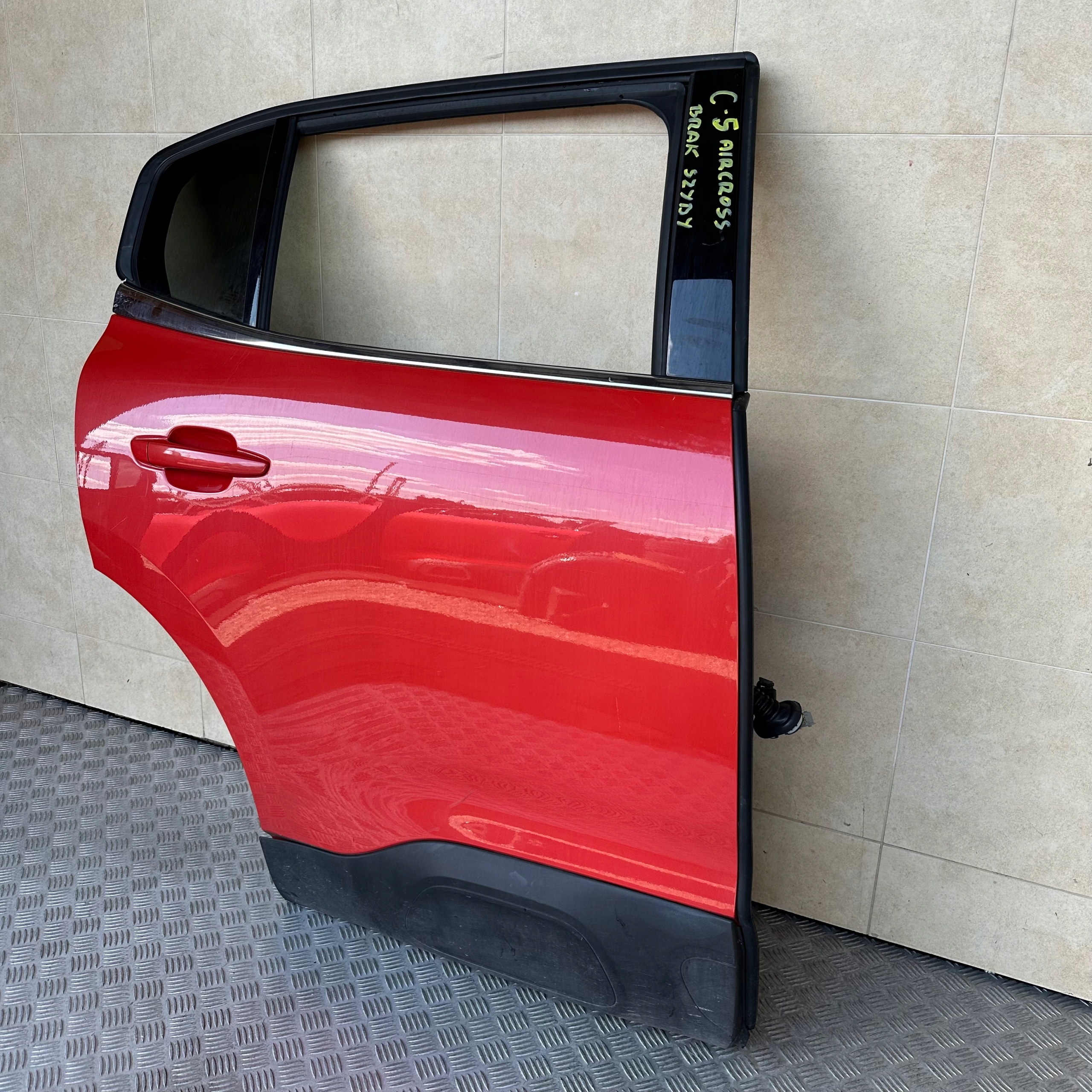 DRZWI TYLNE PRAWE CITROEN C5 AIRCROSS 2020 ROK Numer katalogowy części OE DRZWI