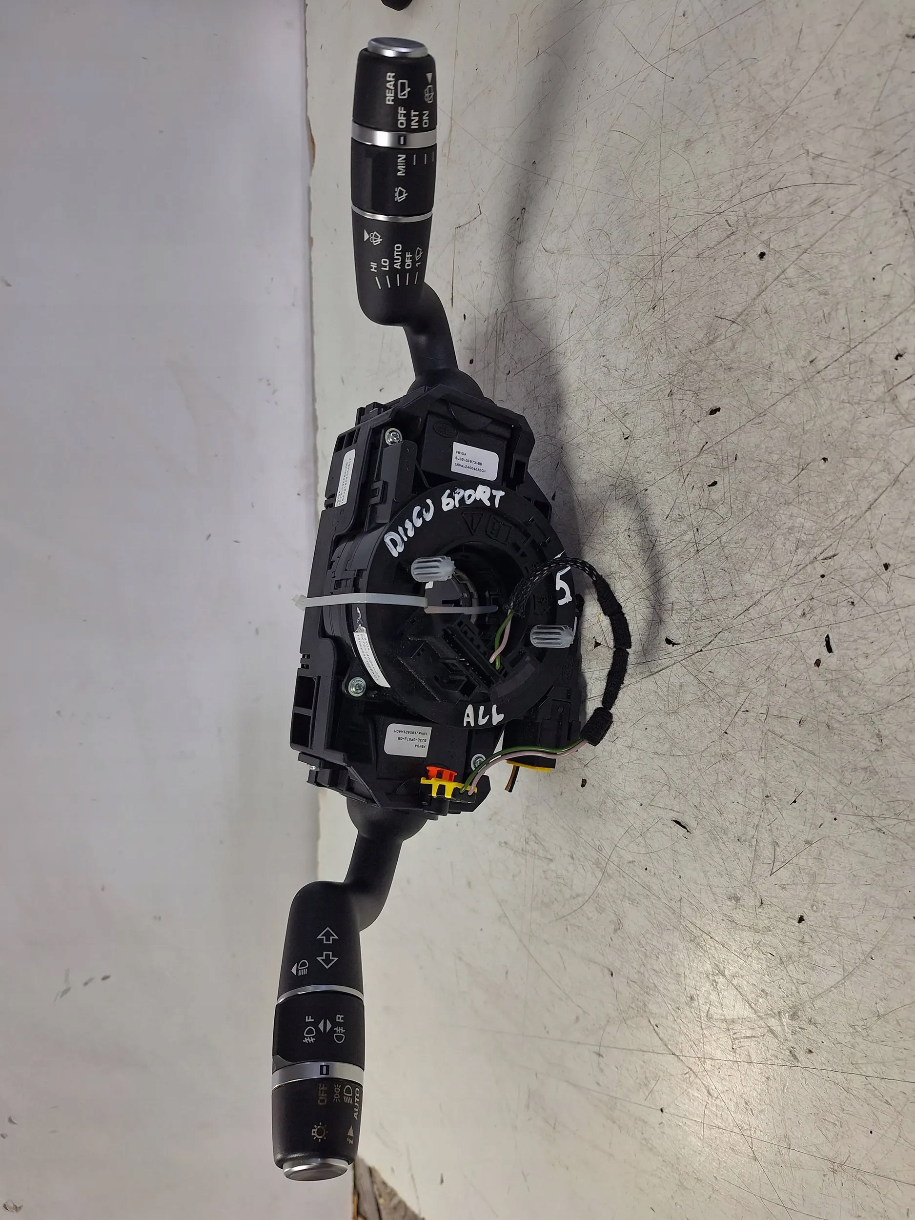 steering wheel levers and controls control ring Land Rover Discovery Sport L550 14