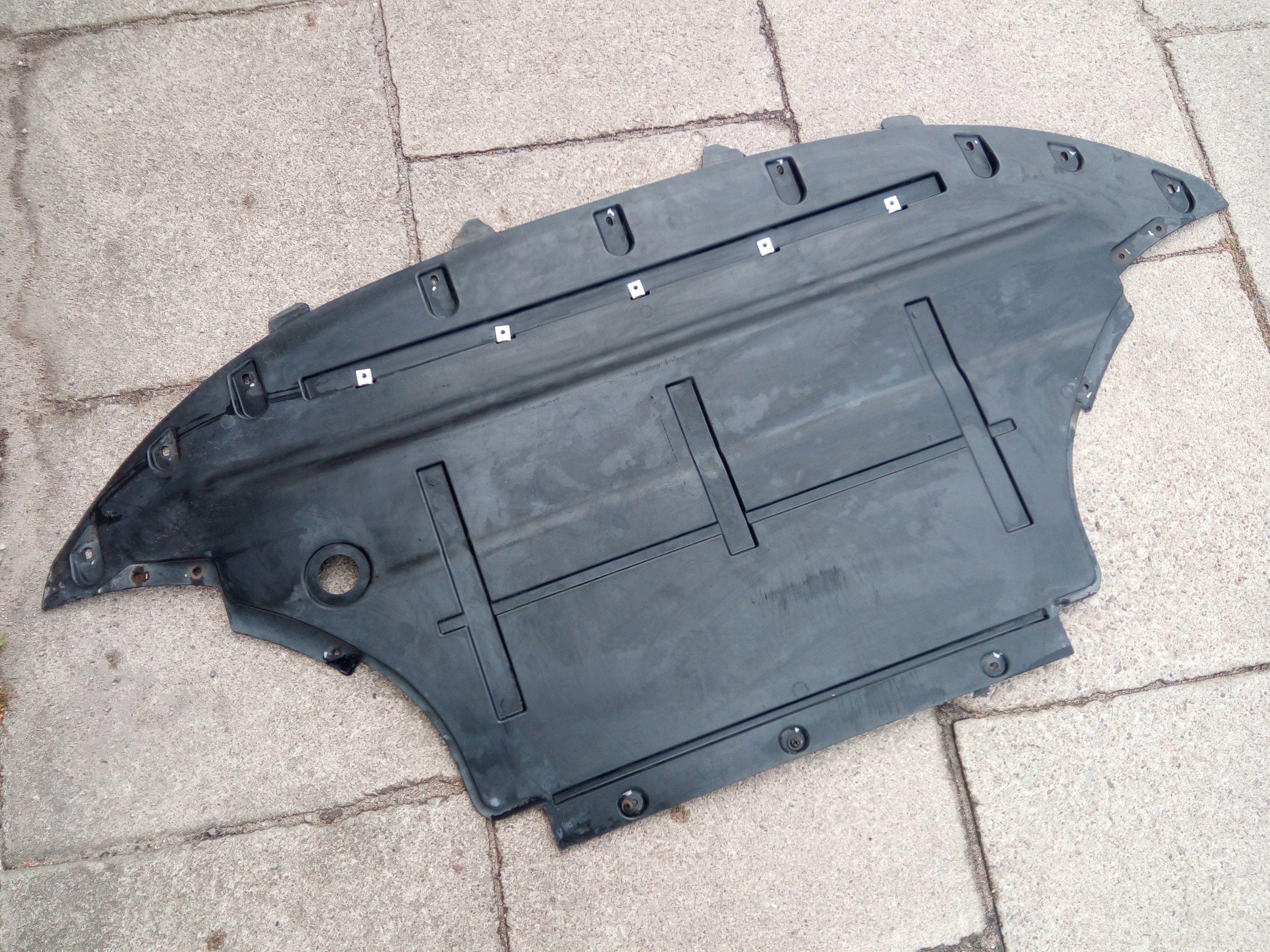 8R0863821B 8R0863821C - Капот под двигатель AUDI Q5 8R0.*