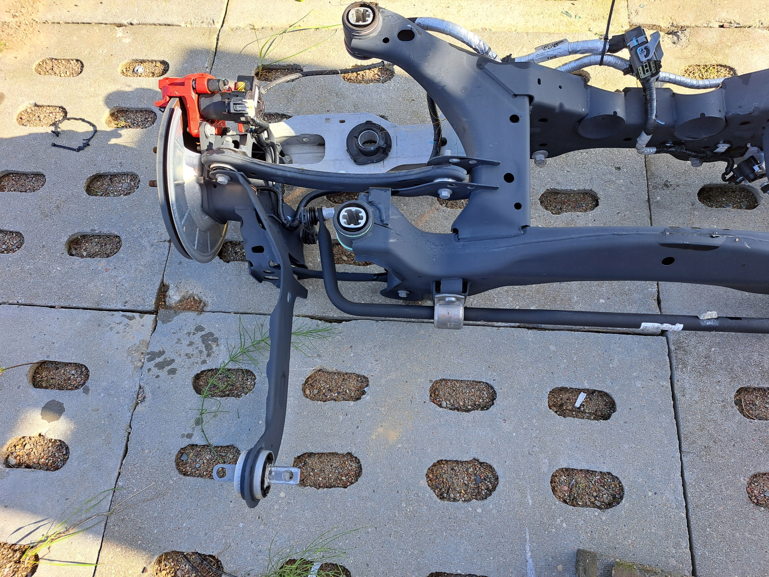 FORD KUGA MK3 BELKA WÓZEK TYŁ TYLNA Typ samochodu Samochody osobowe